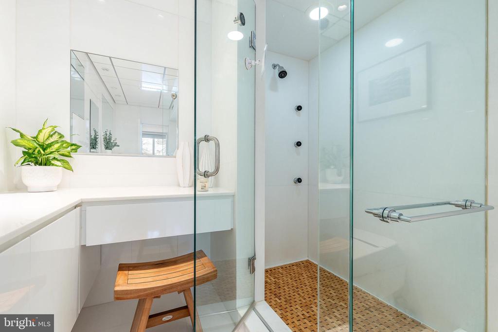 254 S 3RD STREET