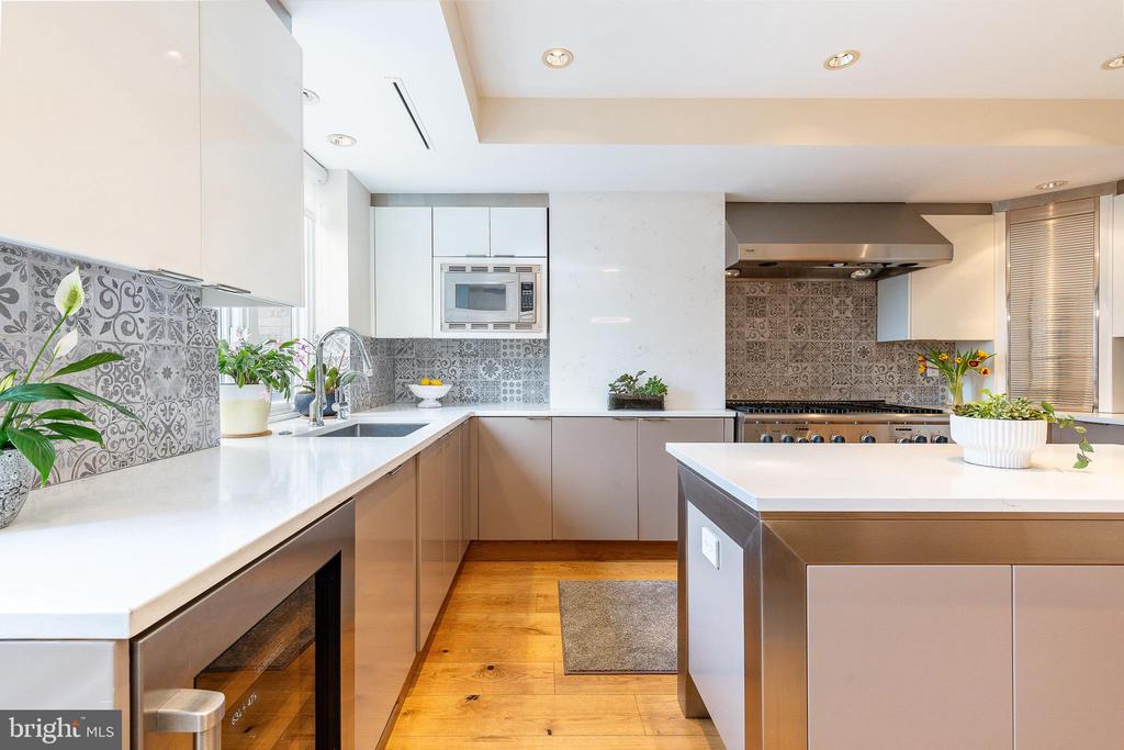 254 S 3RD STREET