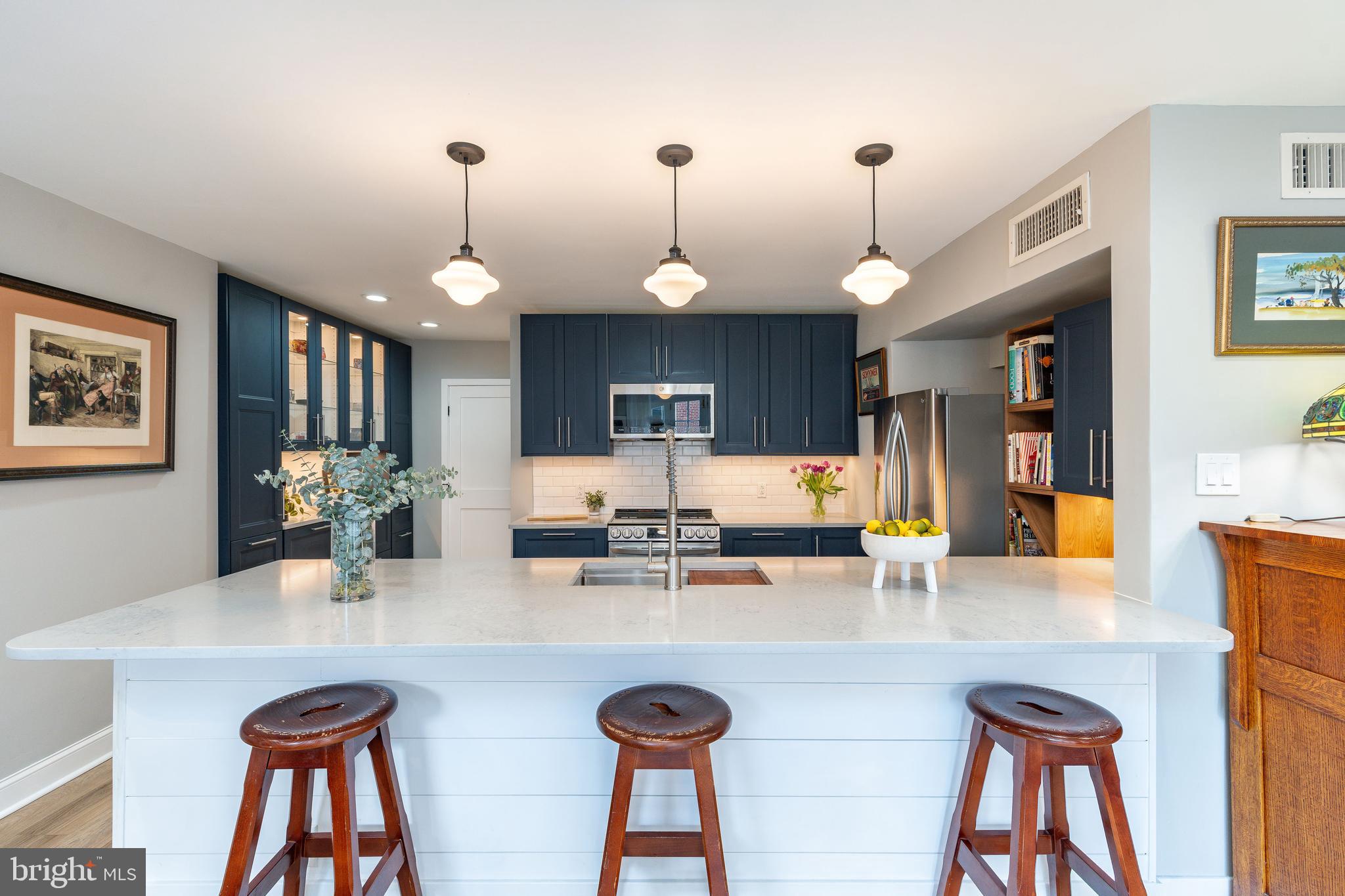 406 S VAN PELT STREET