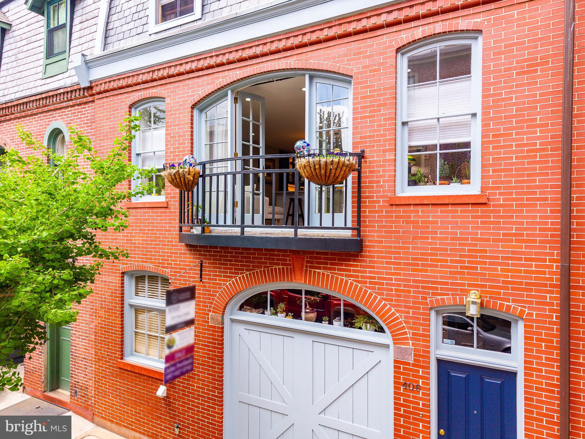406 S VAN PELT STREET