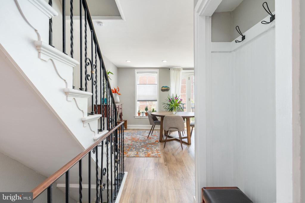 406 S VAN PELT STREET