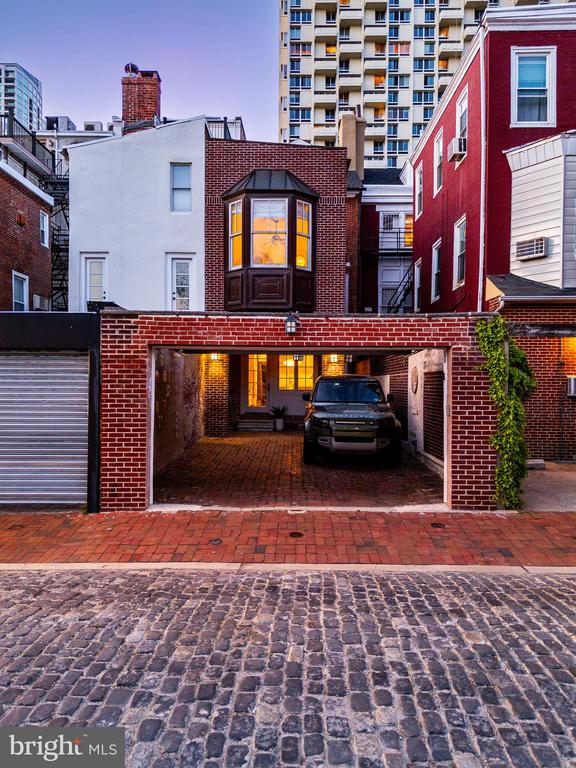 632 SPRUCE STREET
