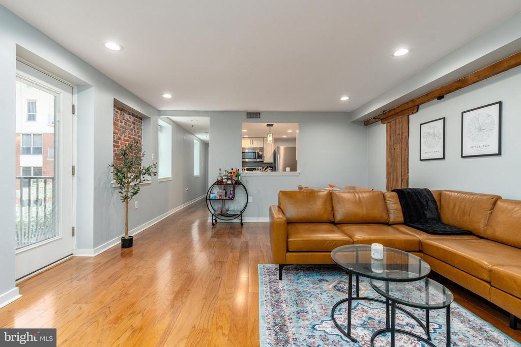 136 N 2ND STREET 38 2A