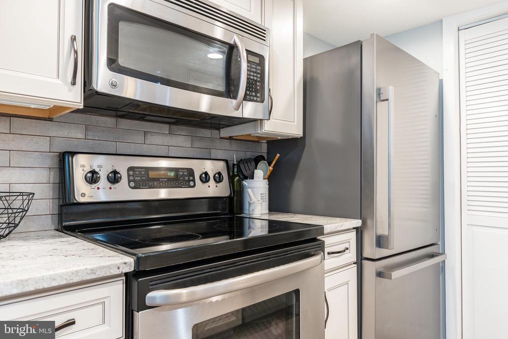 136 N 2ND STREET 38 2A