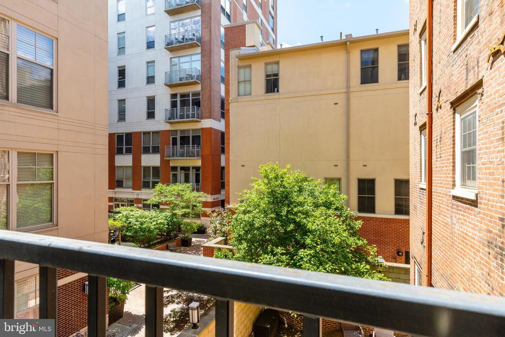 136 N 2ND STREET 38 2A