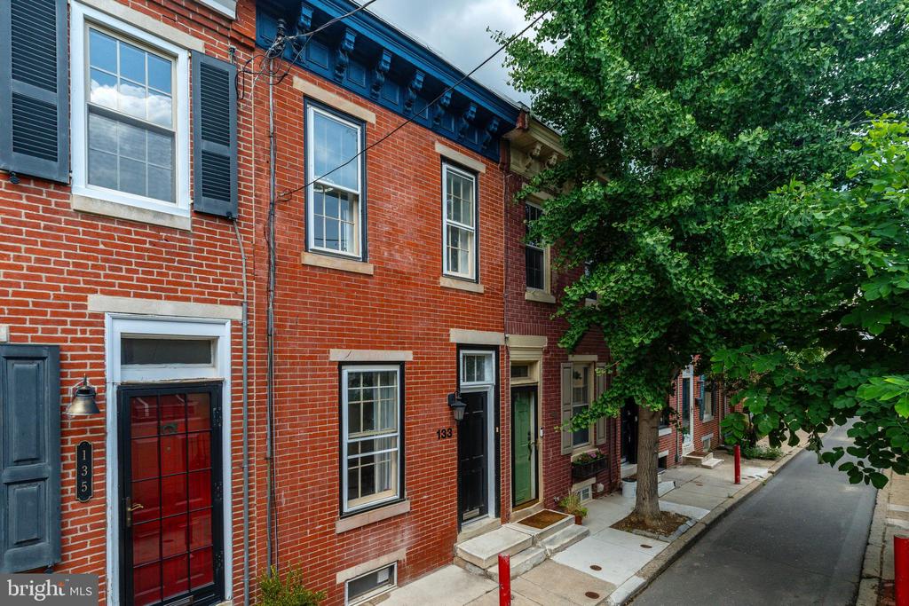 133 MONROE STREET
