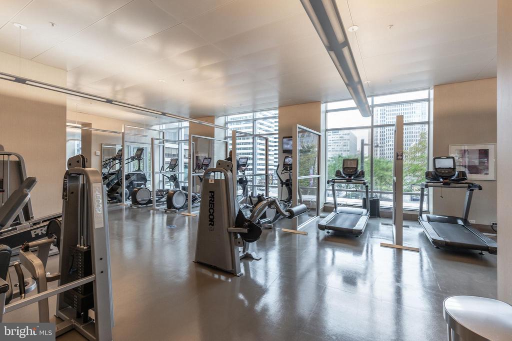 1414 S PENN SQUARE Unit: PH1B