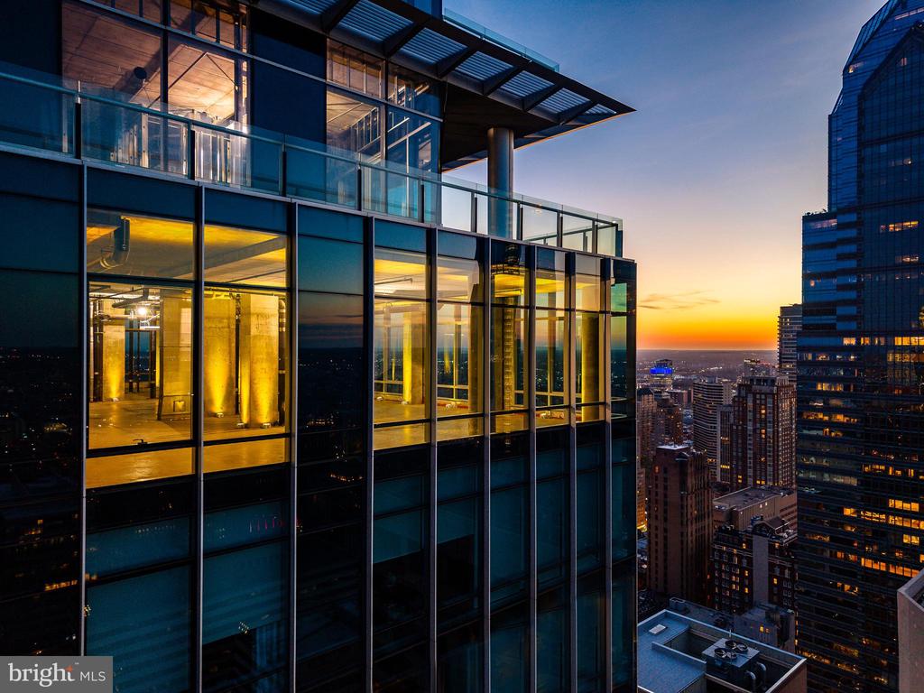 1414 S PENN SQUARE Unit: PH1B