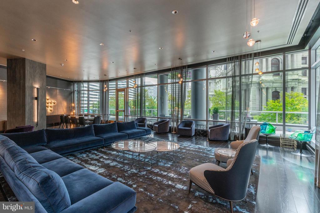 1414 S PENN SQUARE Unit: PH1B