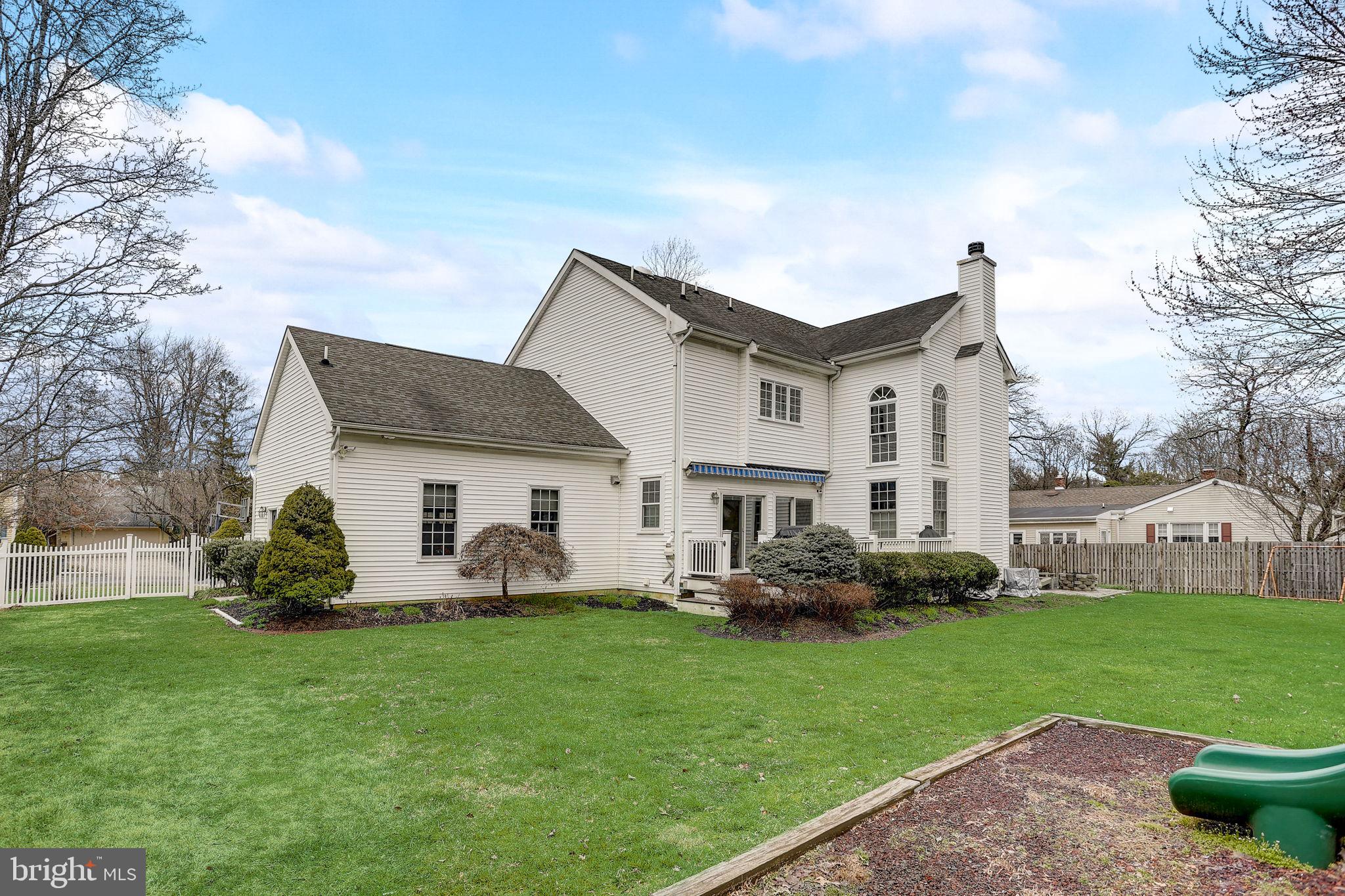 14 Treaty Elm Ln