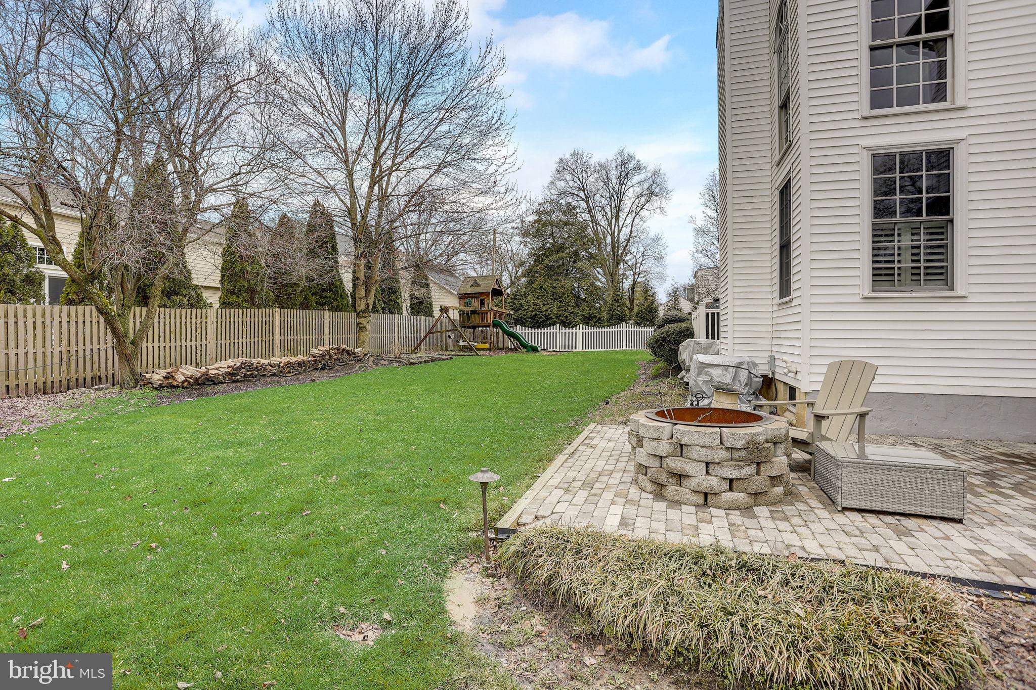14 Treaty Elm Ln