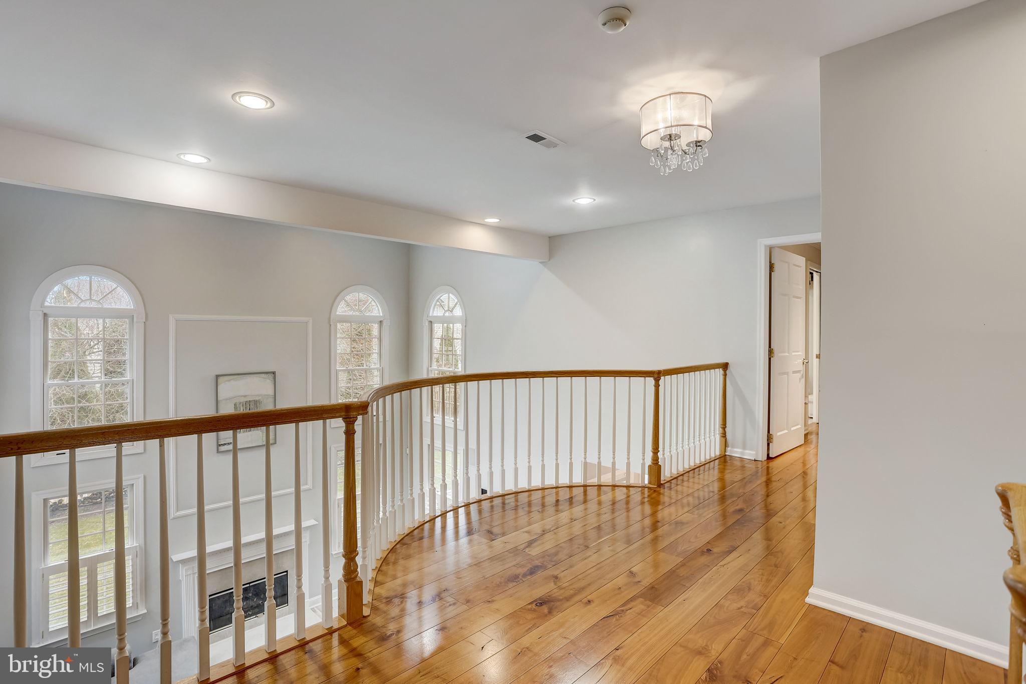 14 Treaty Elm Ln