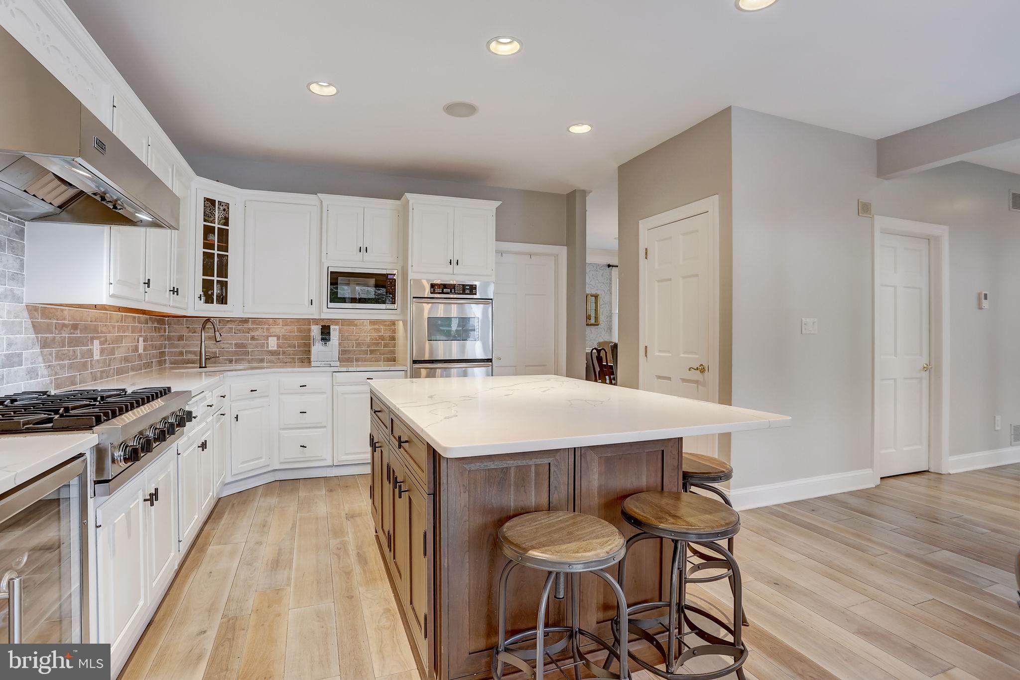 14 Treaty Elm Ln