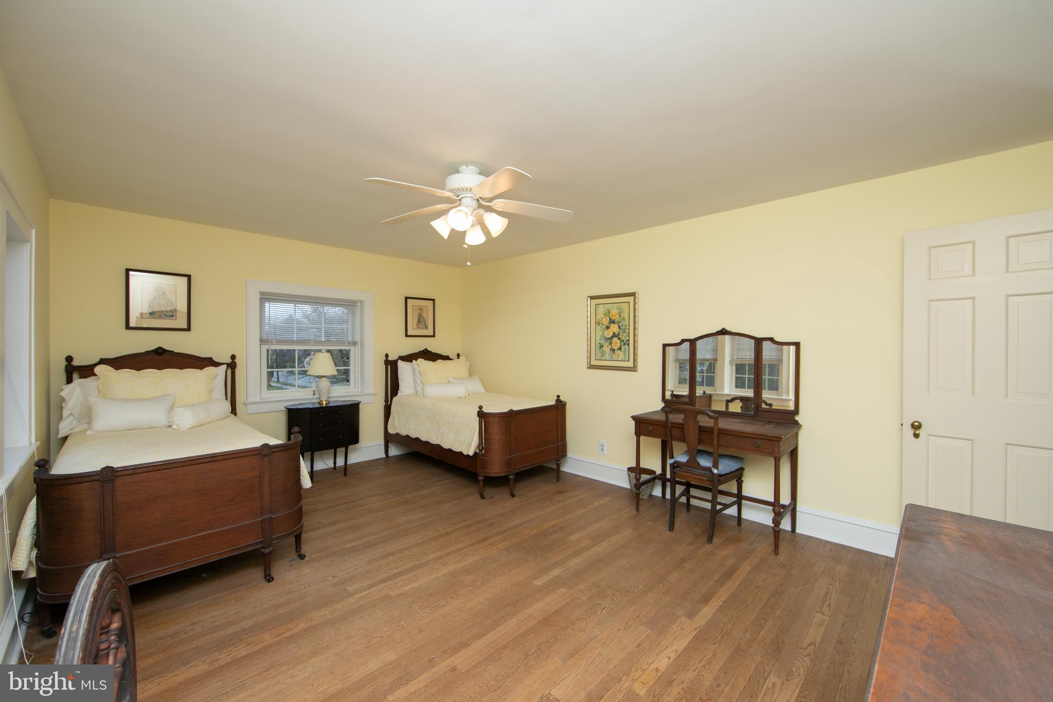 330 Woodland Ave
