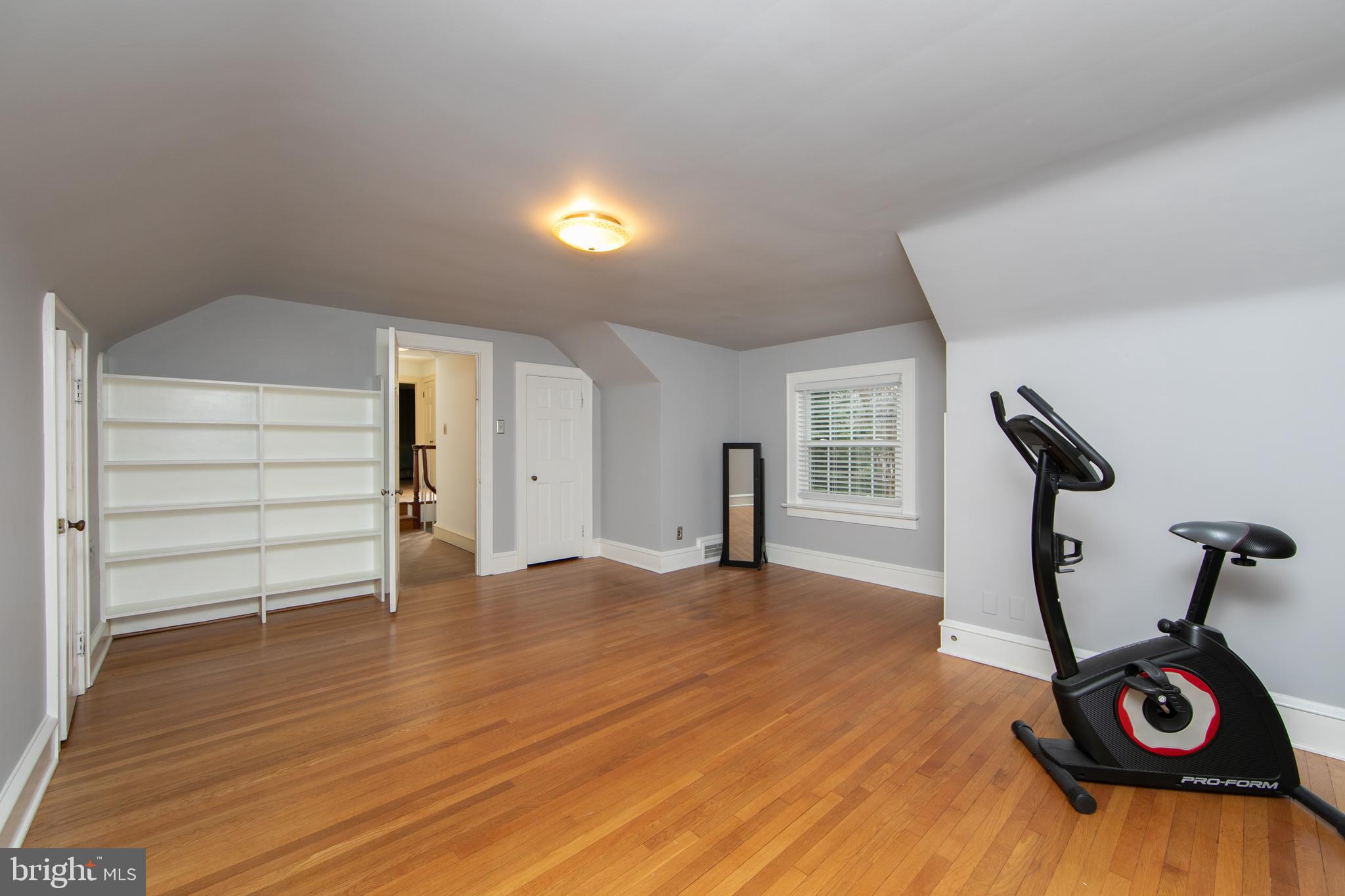 330 Woodland Ave