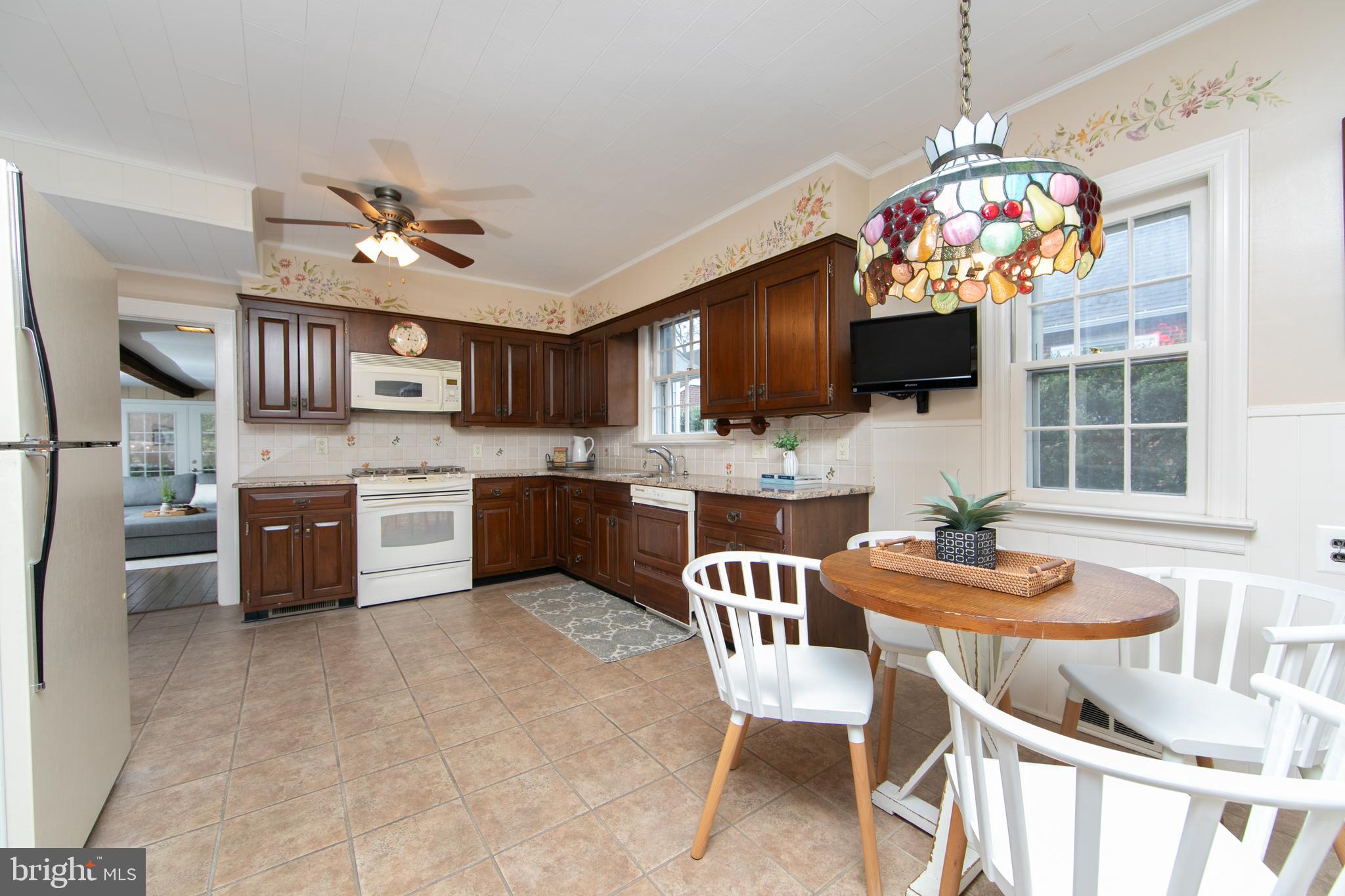 330 Woodland Ave
