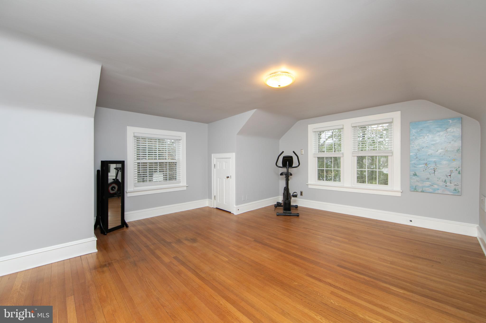 330 Woodland Ave