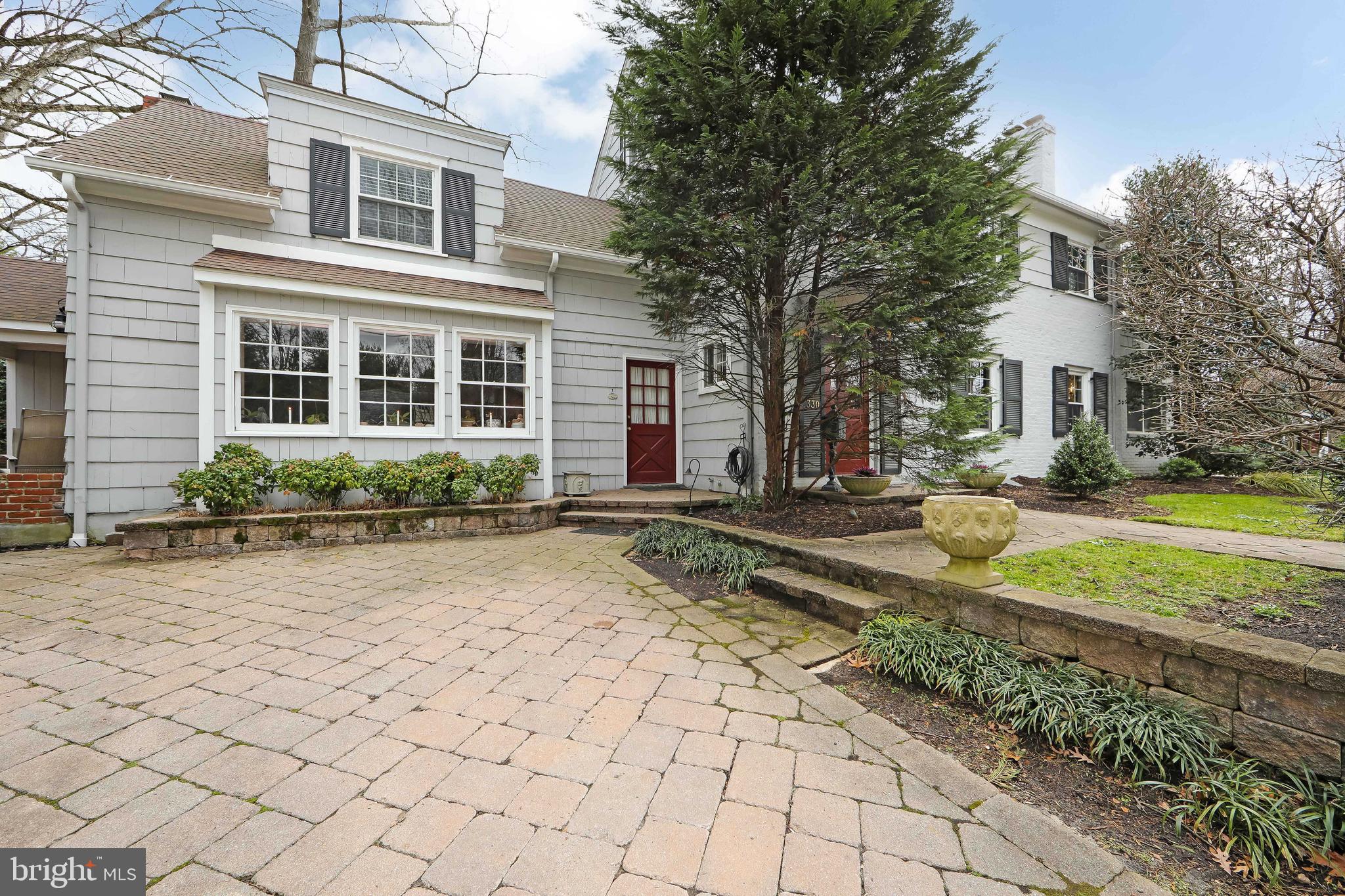 330 Woodland Ave
