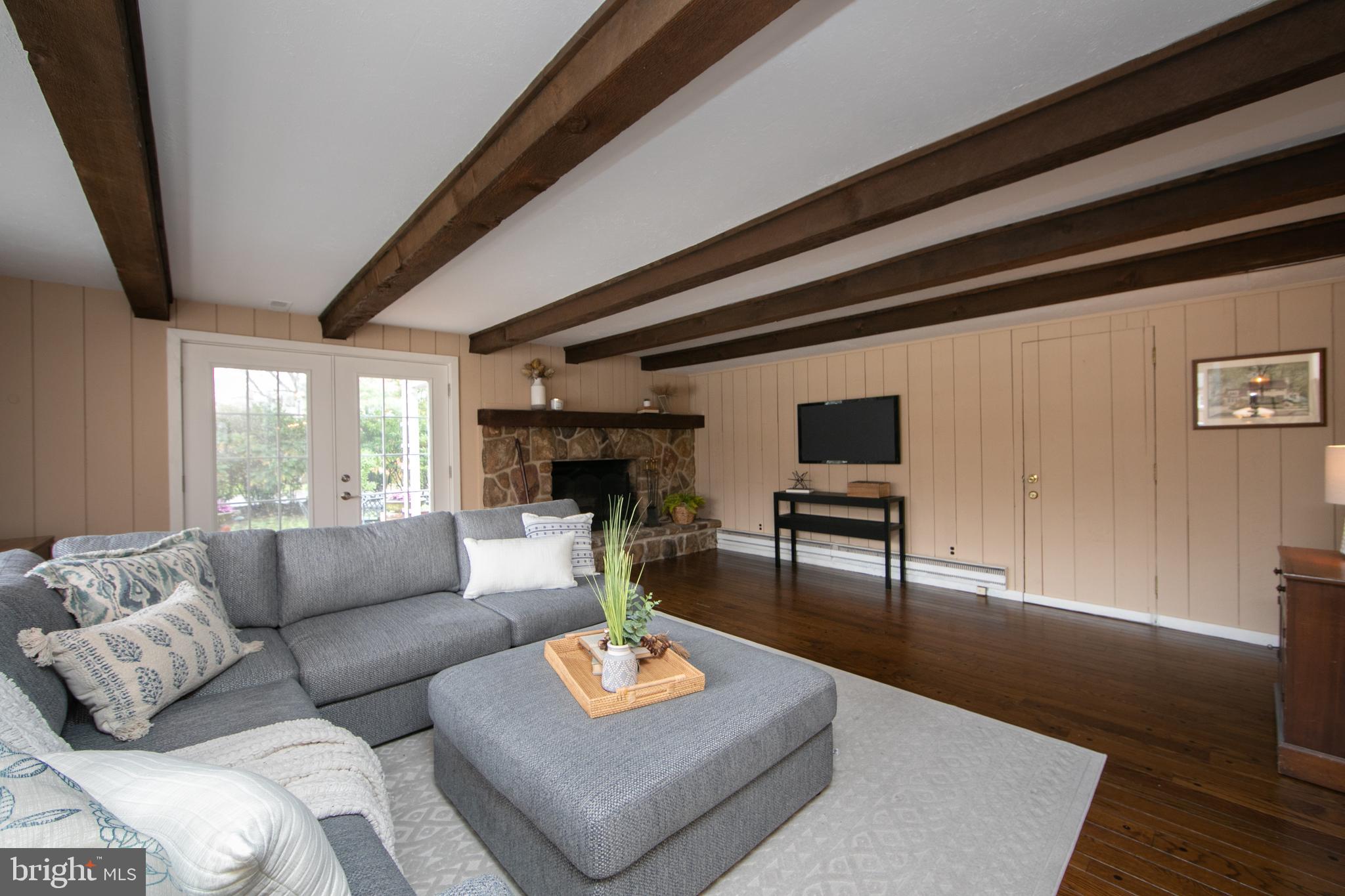 330 Woodland Ave
