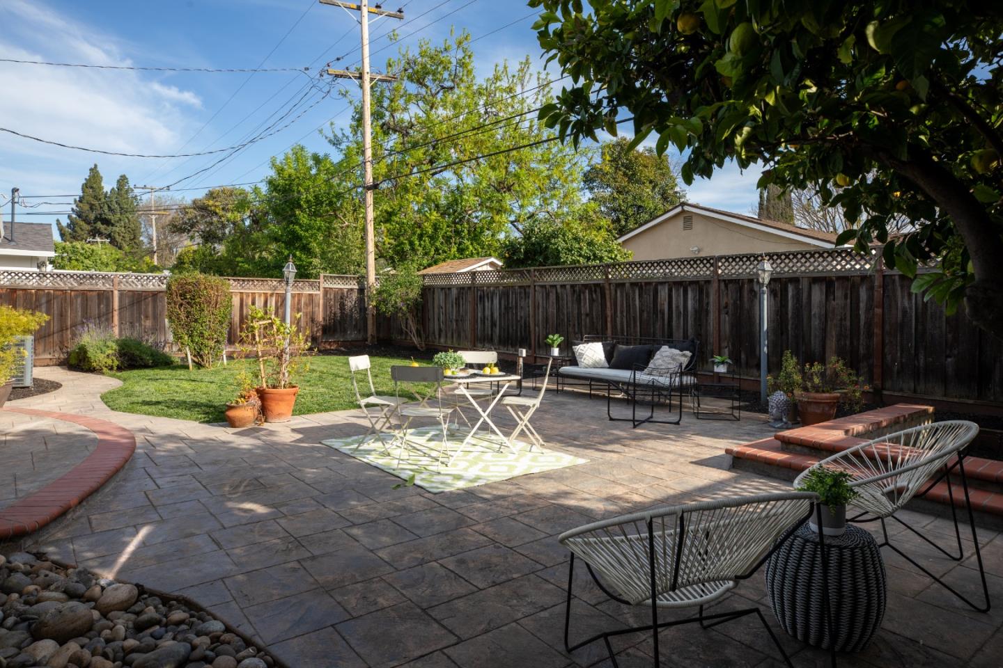 928 Kingfisher DR