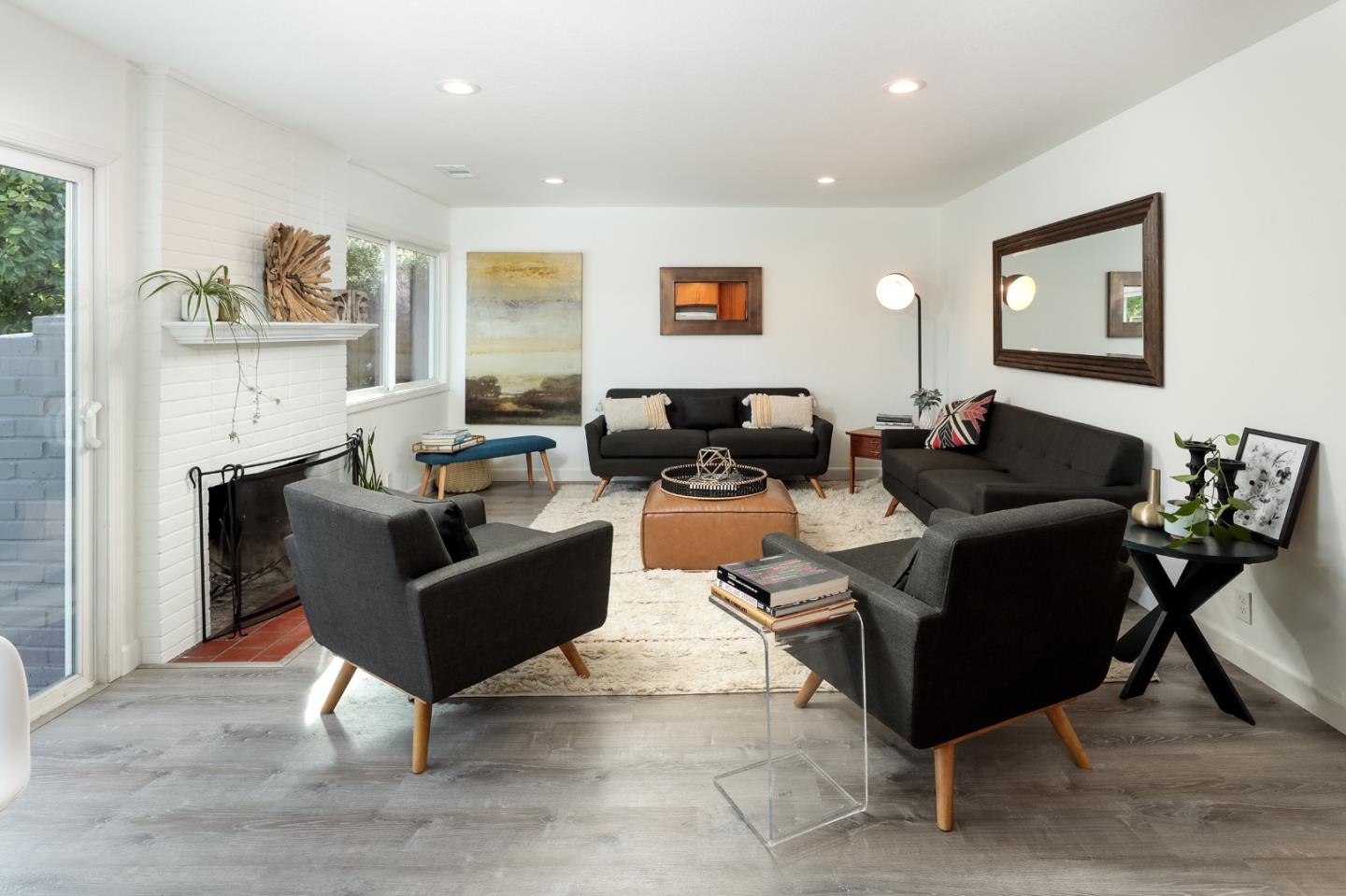 928 Kingfisher DR