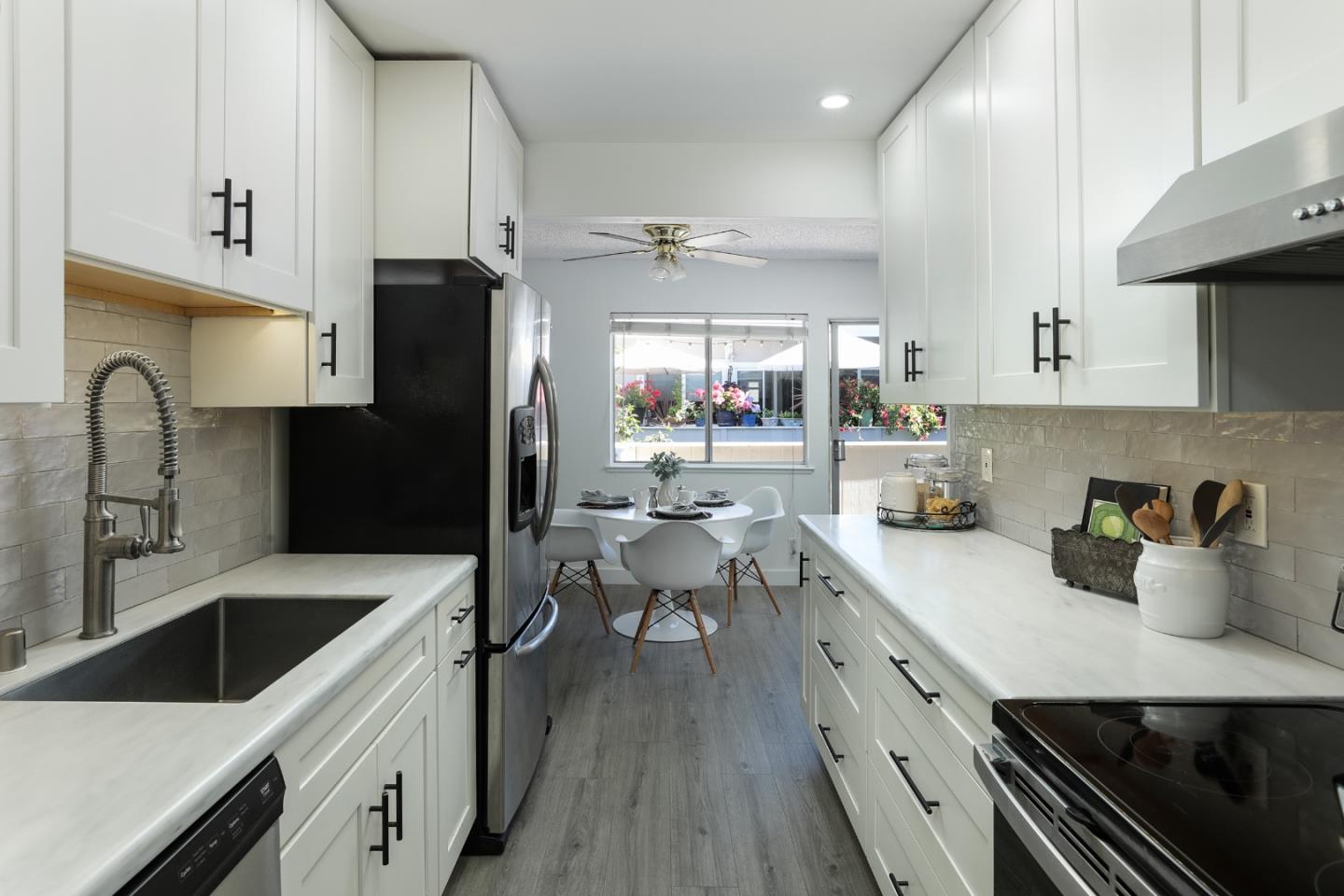 1898 Meridian AVE 28