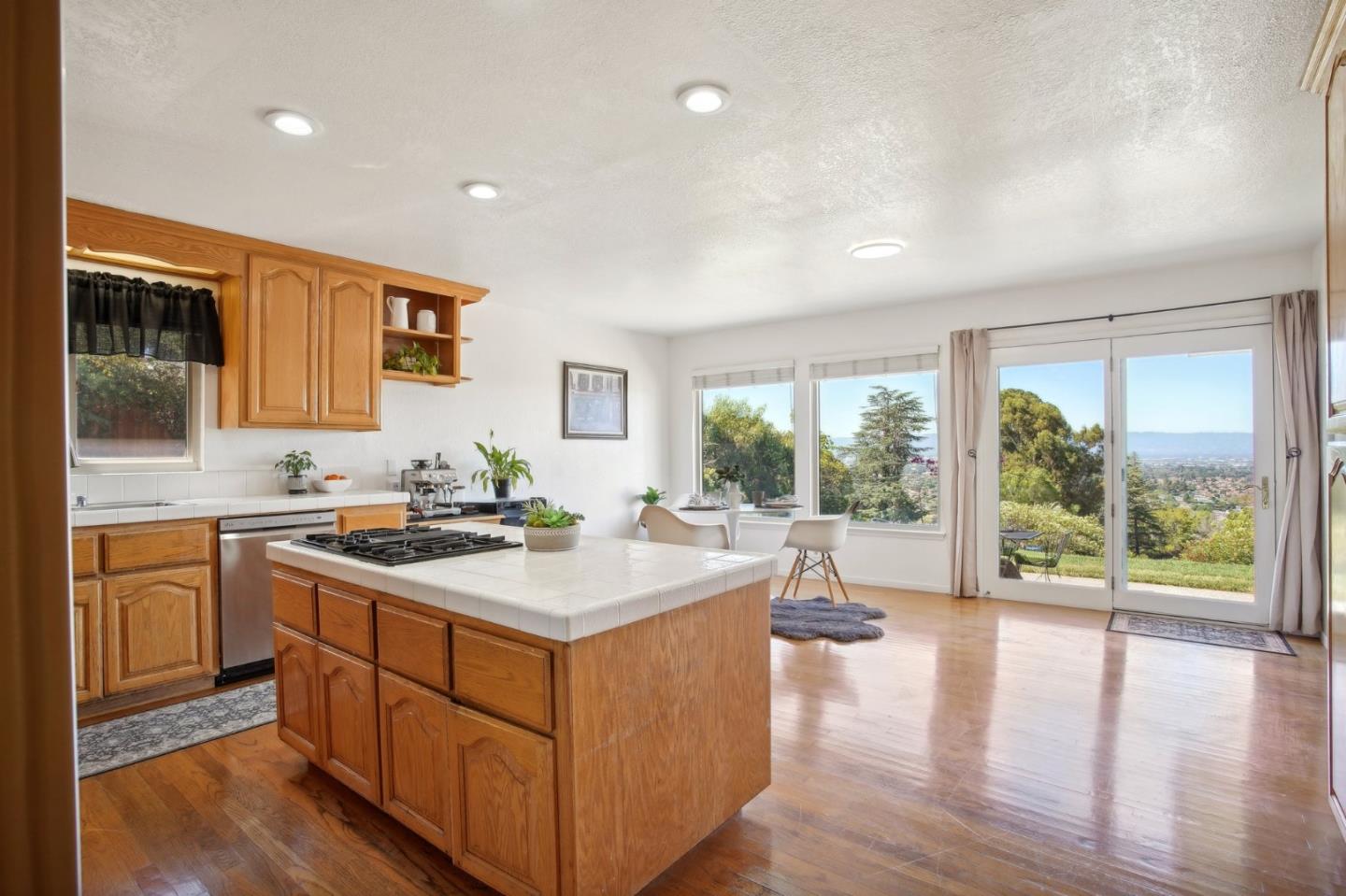 11375 Chula Vista AVE