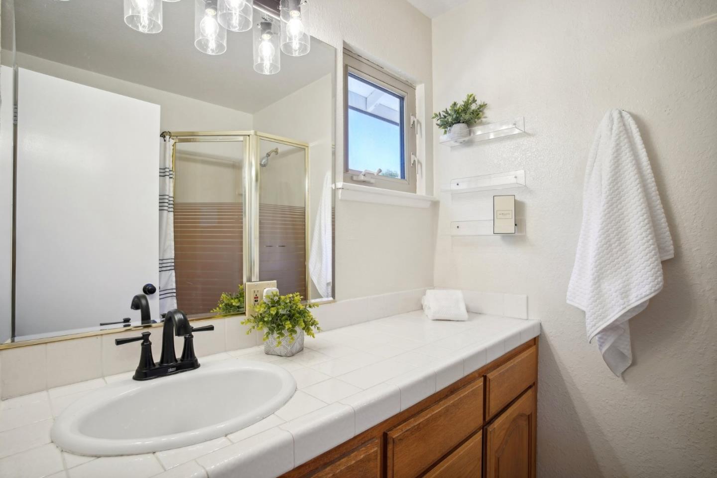 11375 Chula Vista AVE