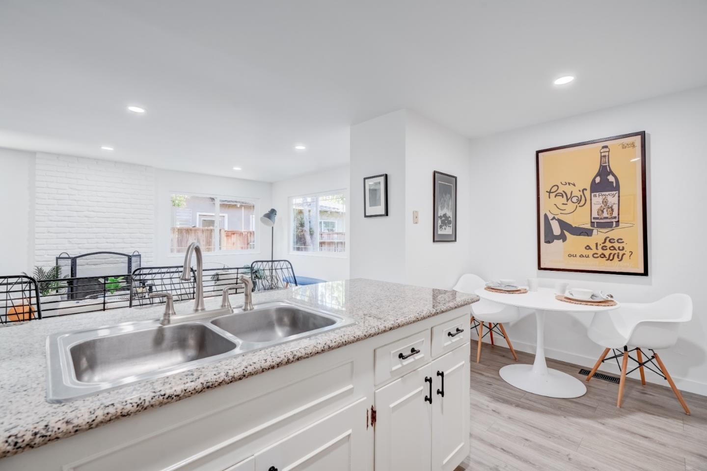 4070 Bismarck DR