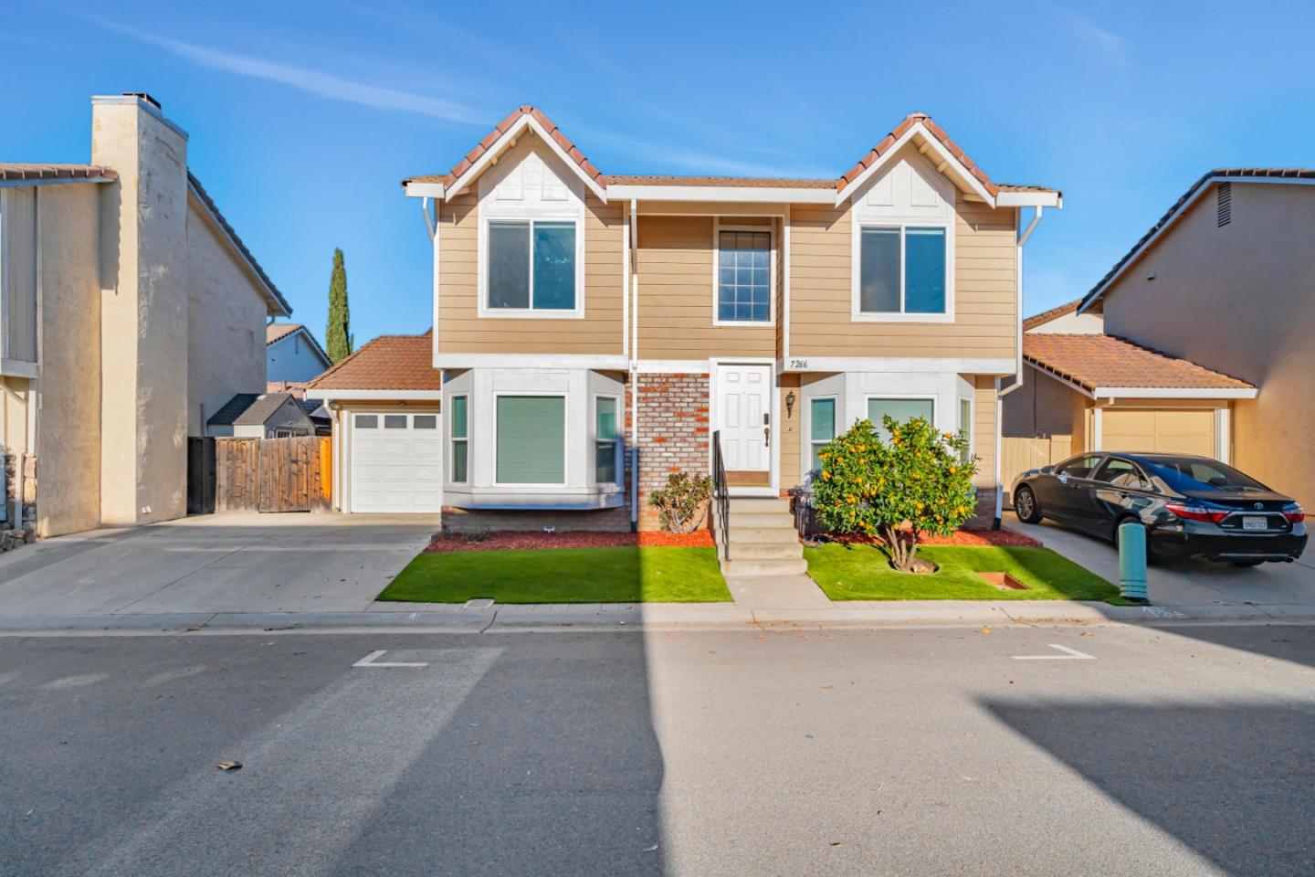 7266 Sleepy Creek DR