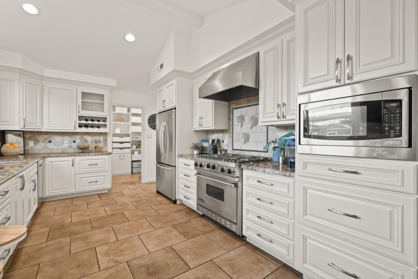 1416 Cameo DR