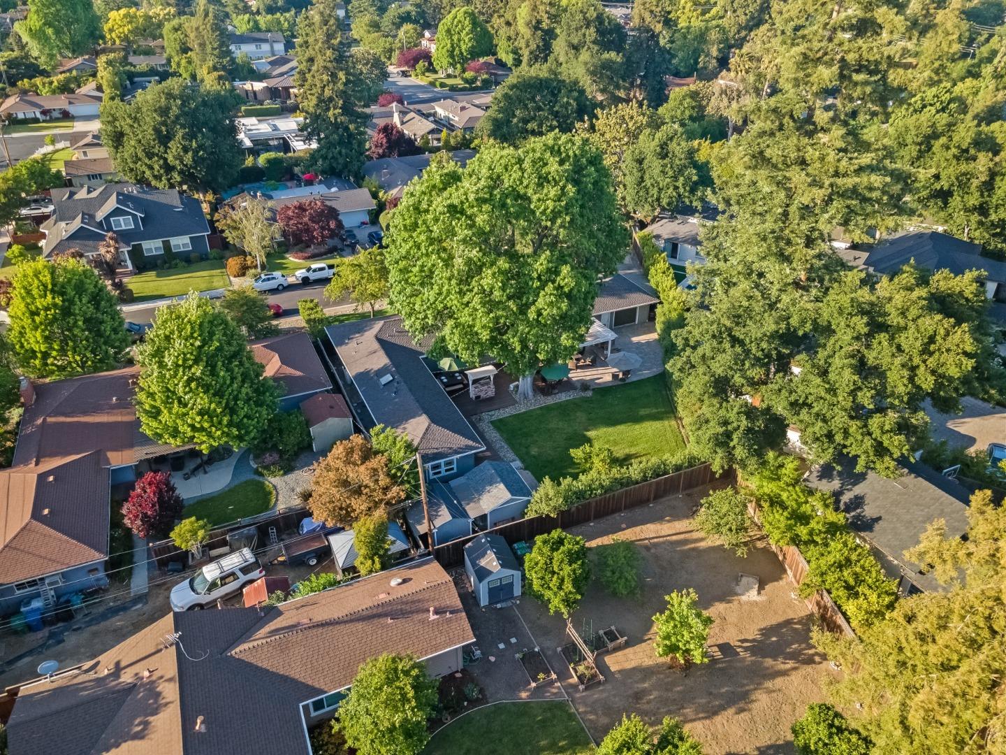 1416 Cameo DR