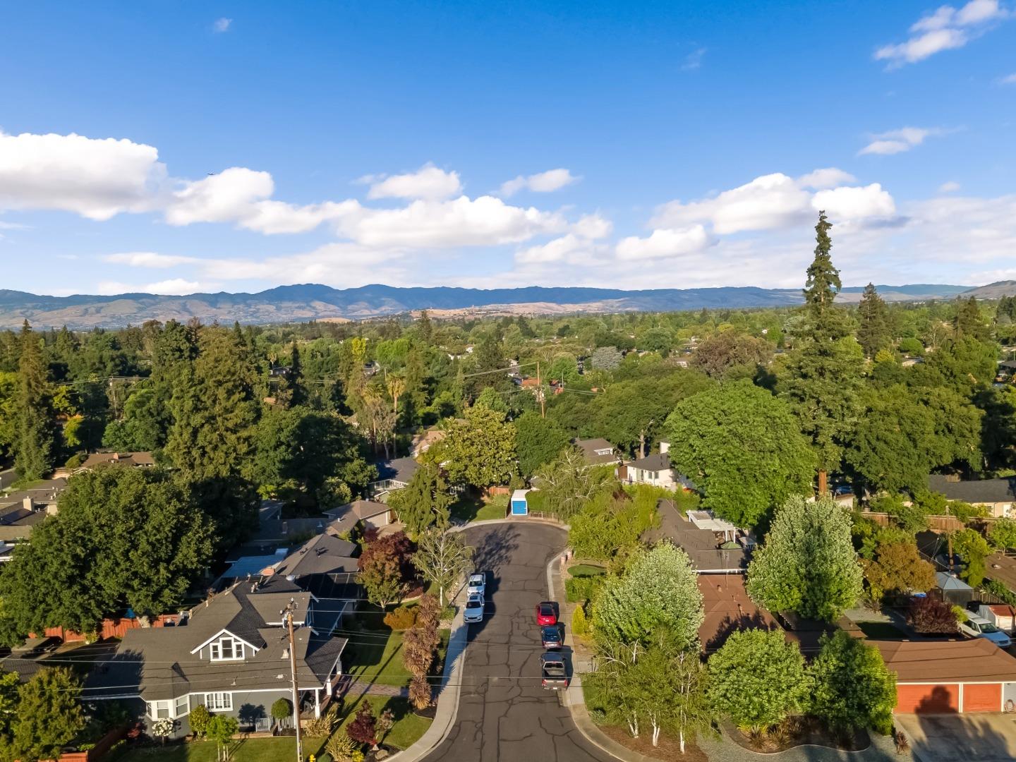 1416 Cameo DR