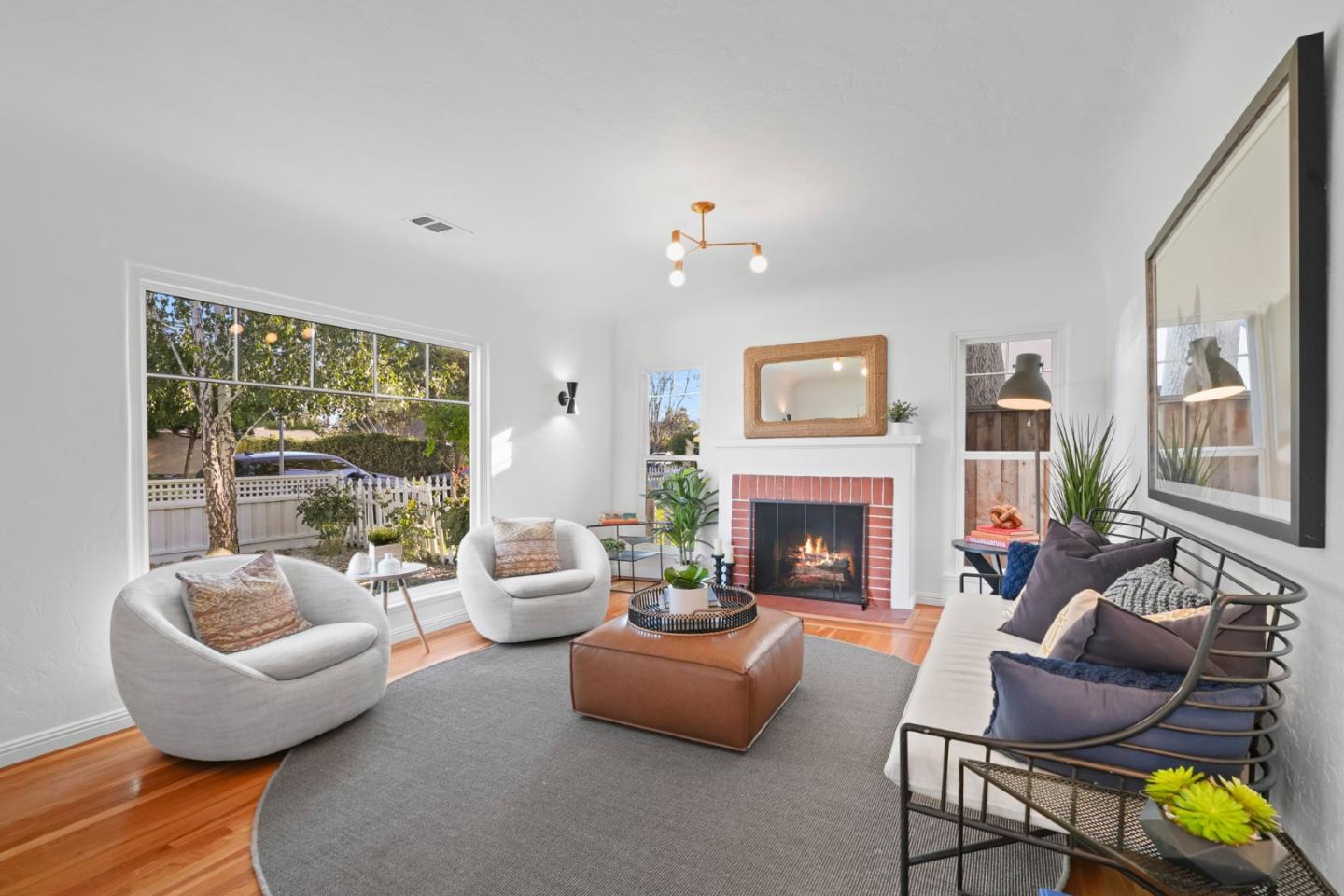 1105 Lincoln Court