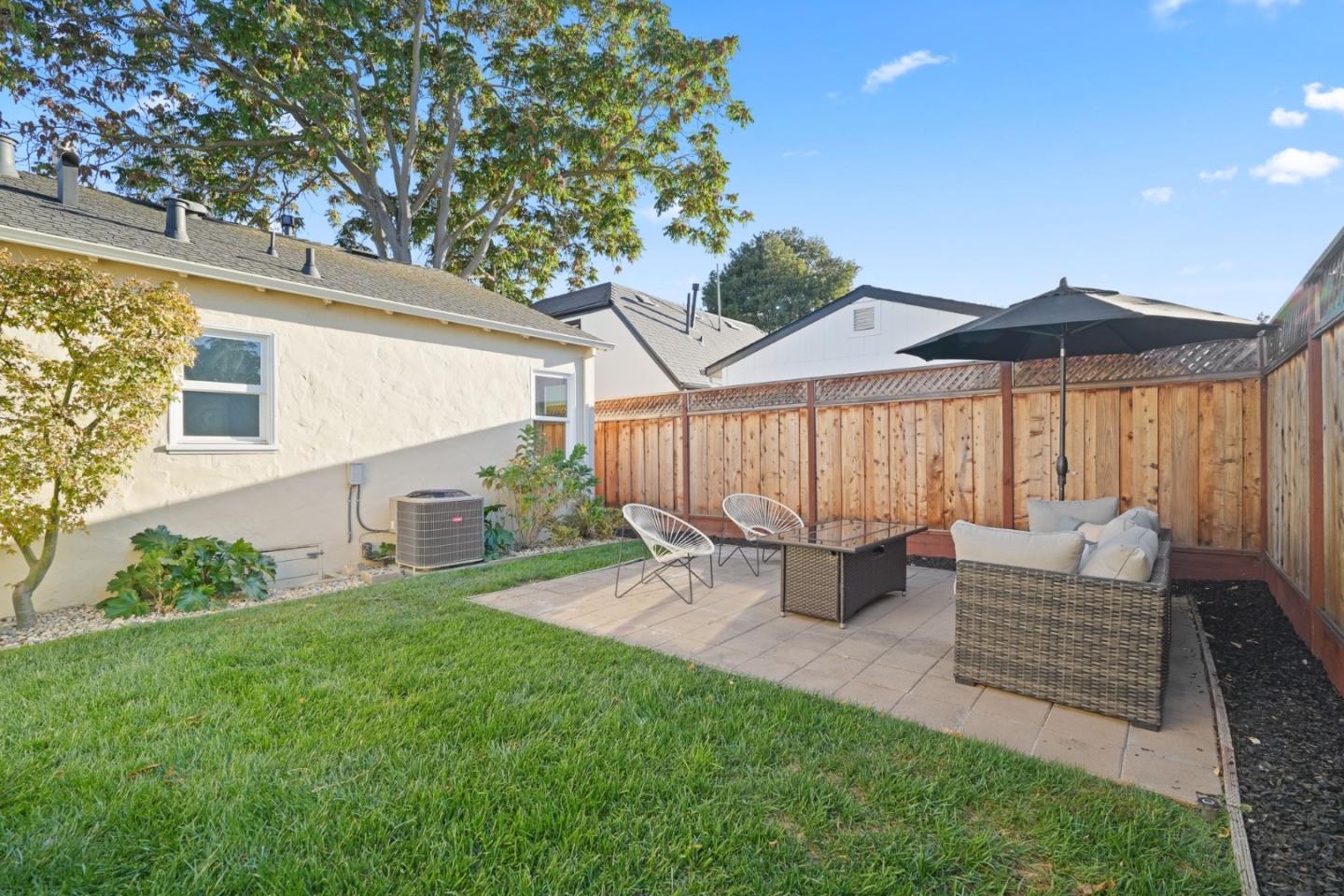 1105 Lincoln Court