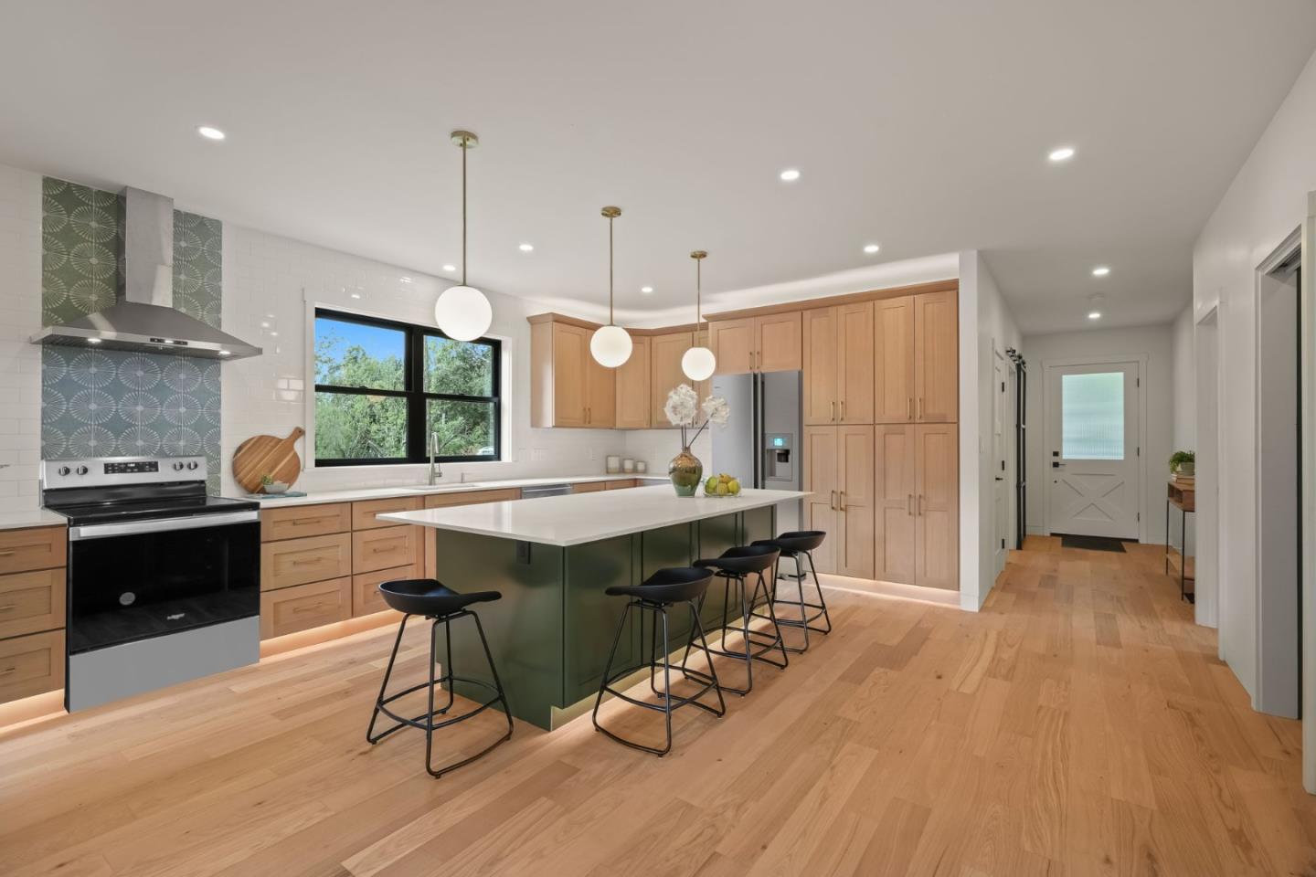 108 Glen Eyrie Avenue