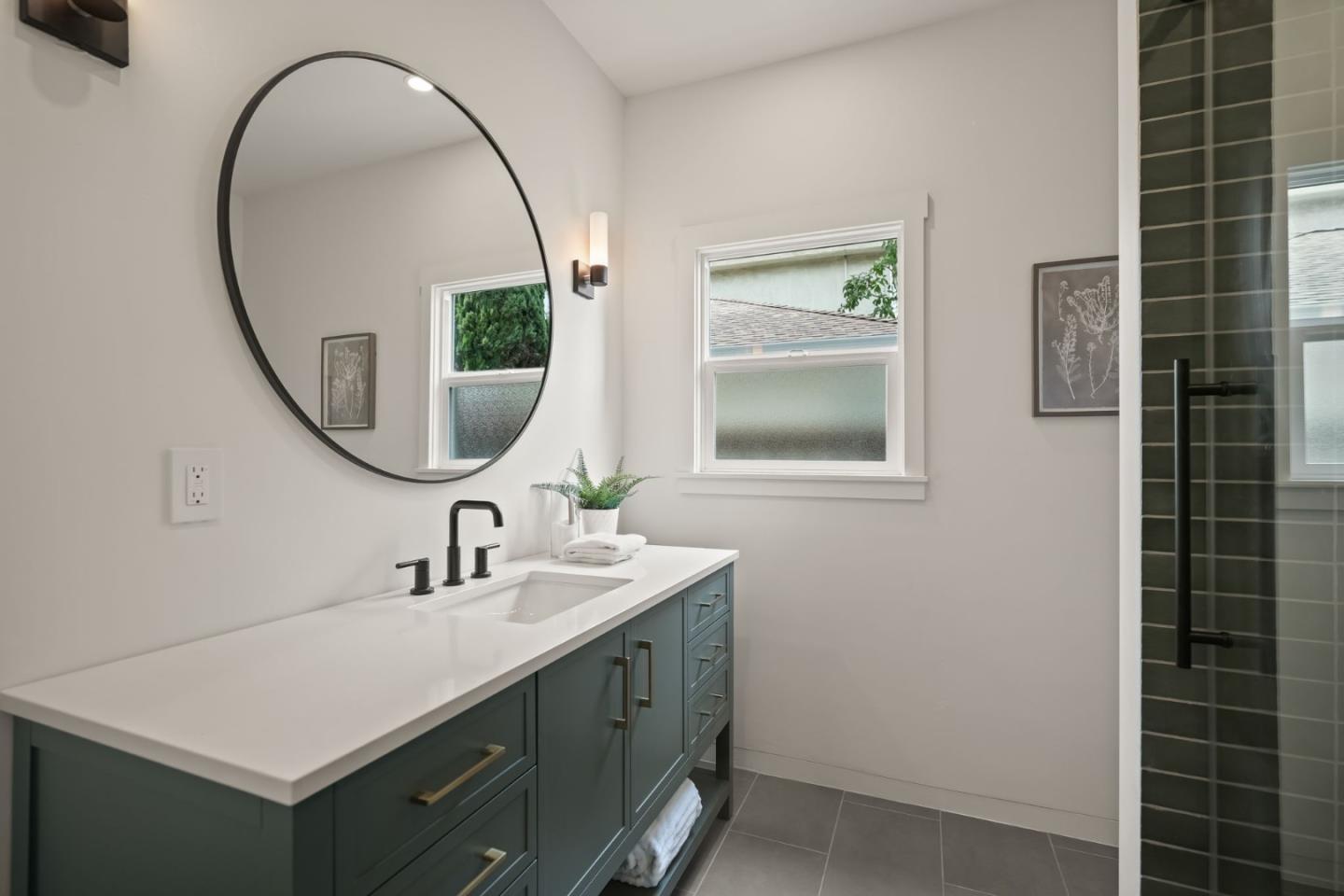 108 Glen Eyrie Avenue