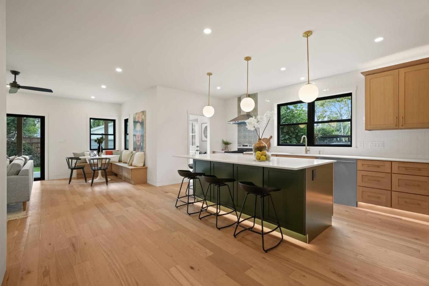 108 Glen Eyrie Avenue