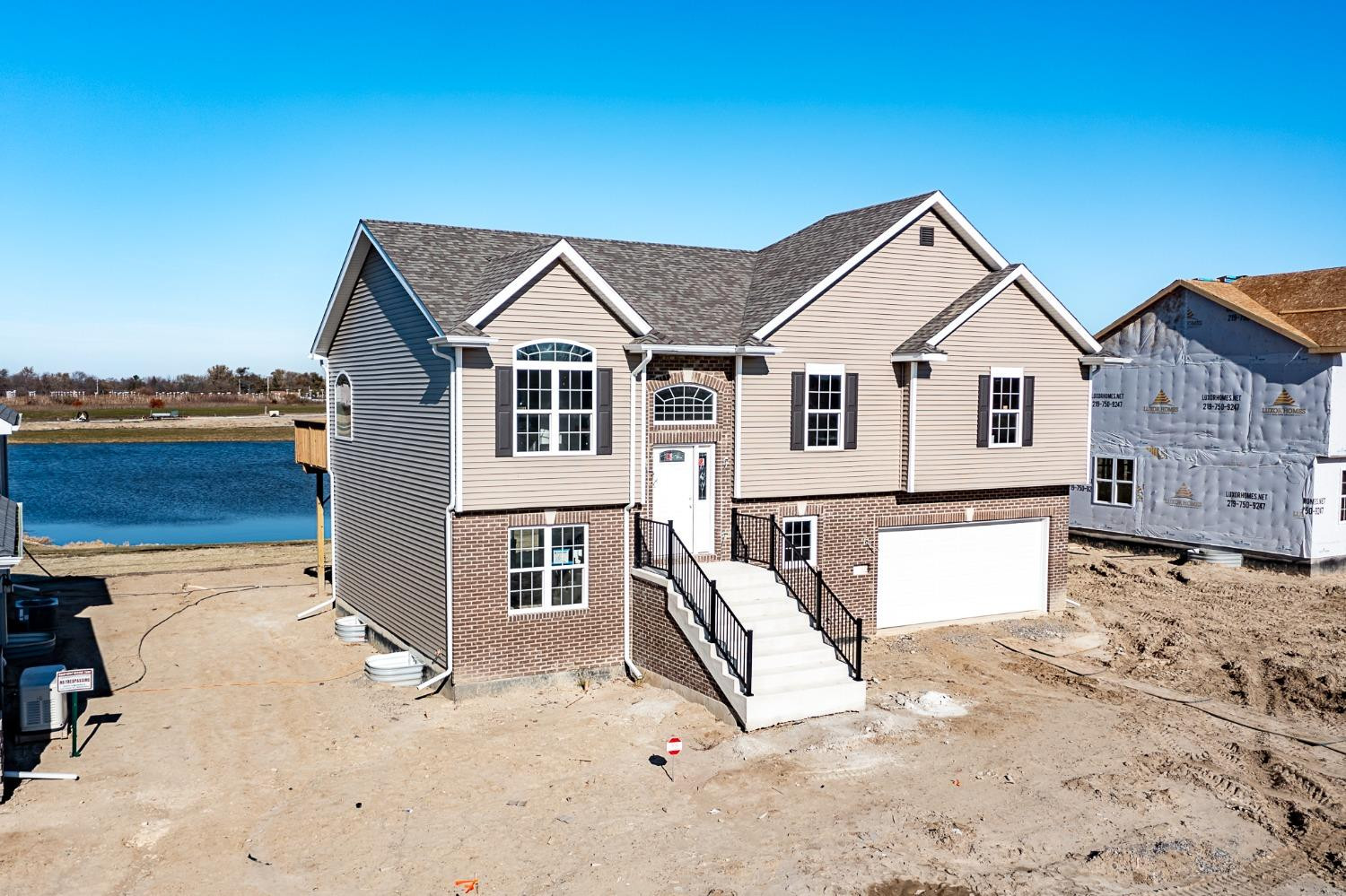 3040 W 84th Place N