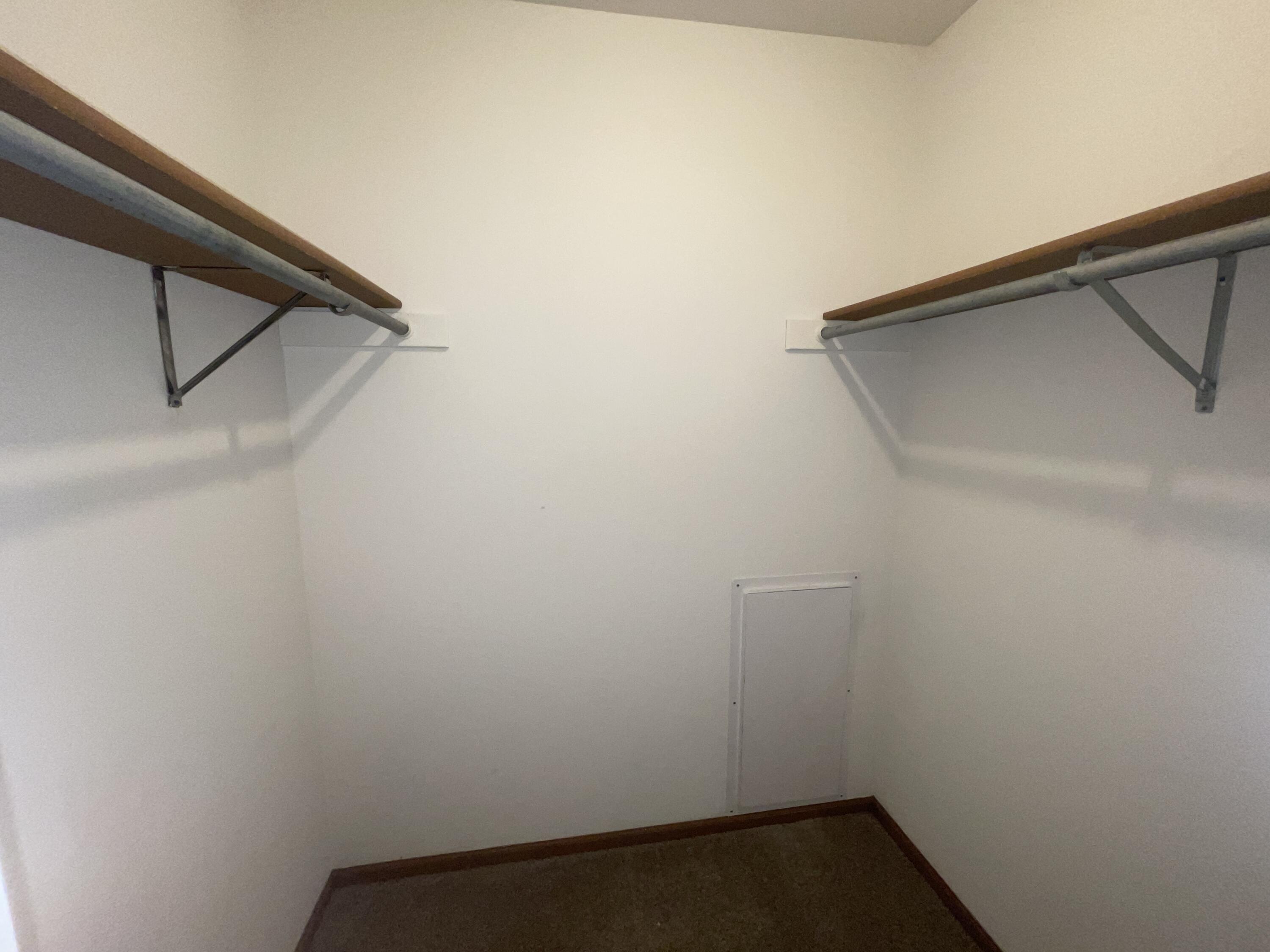 2049 45th Street Unit: 208