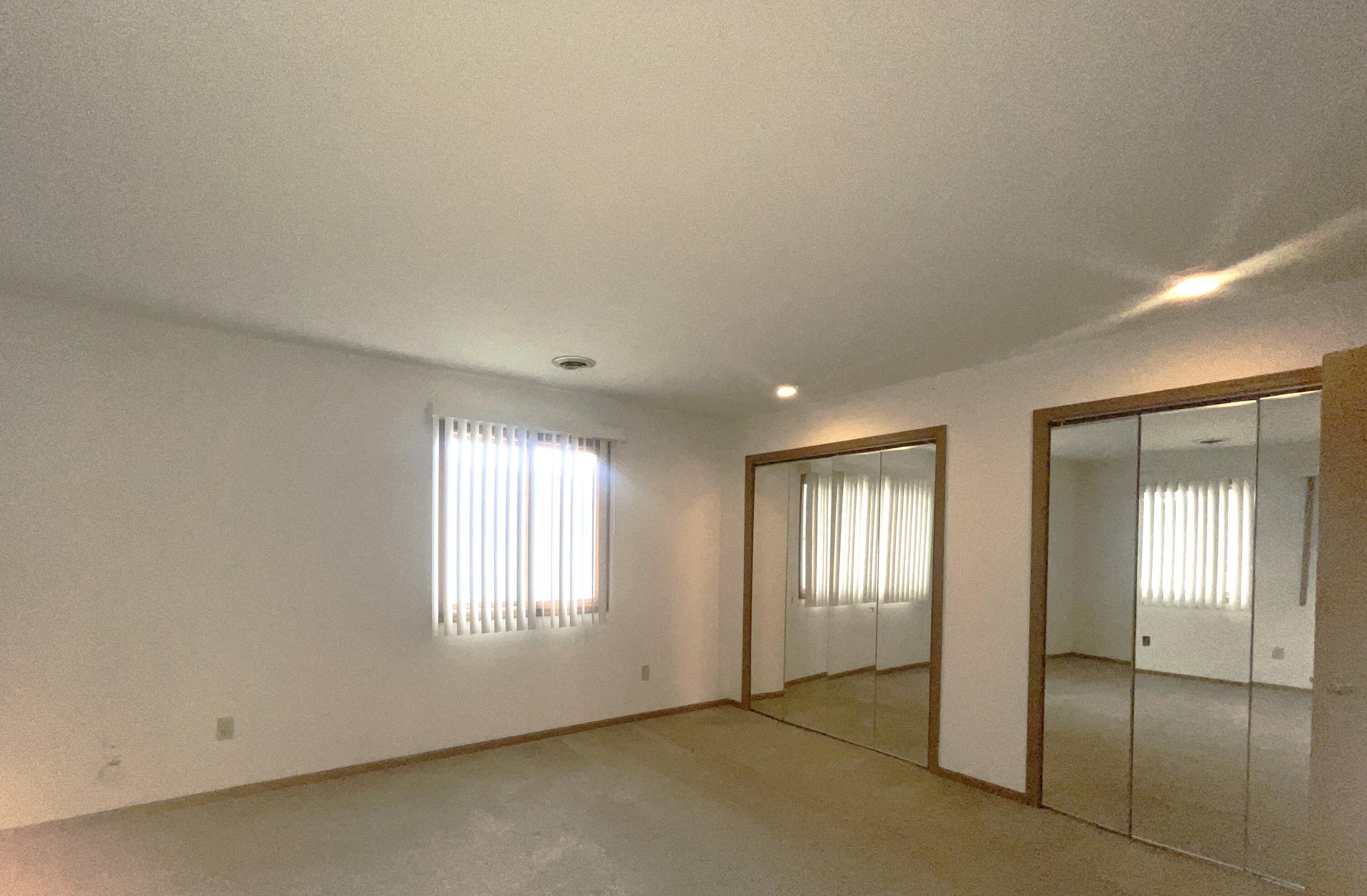 2049 45th Street Unit: 208