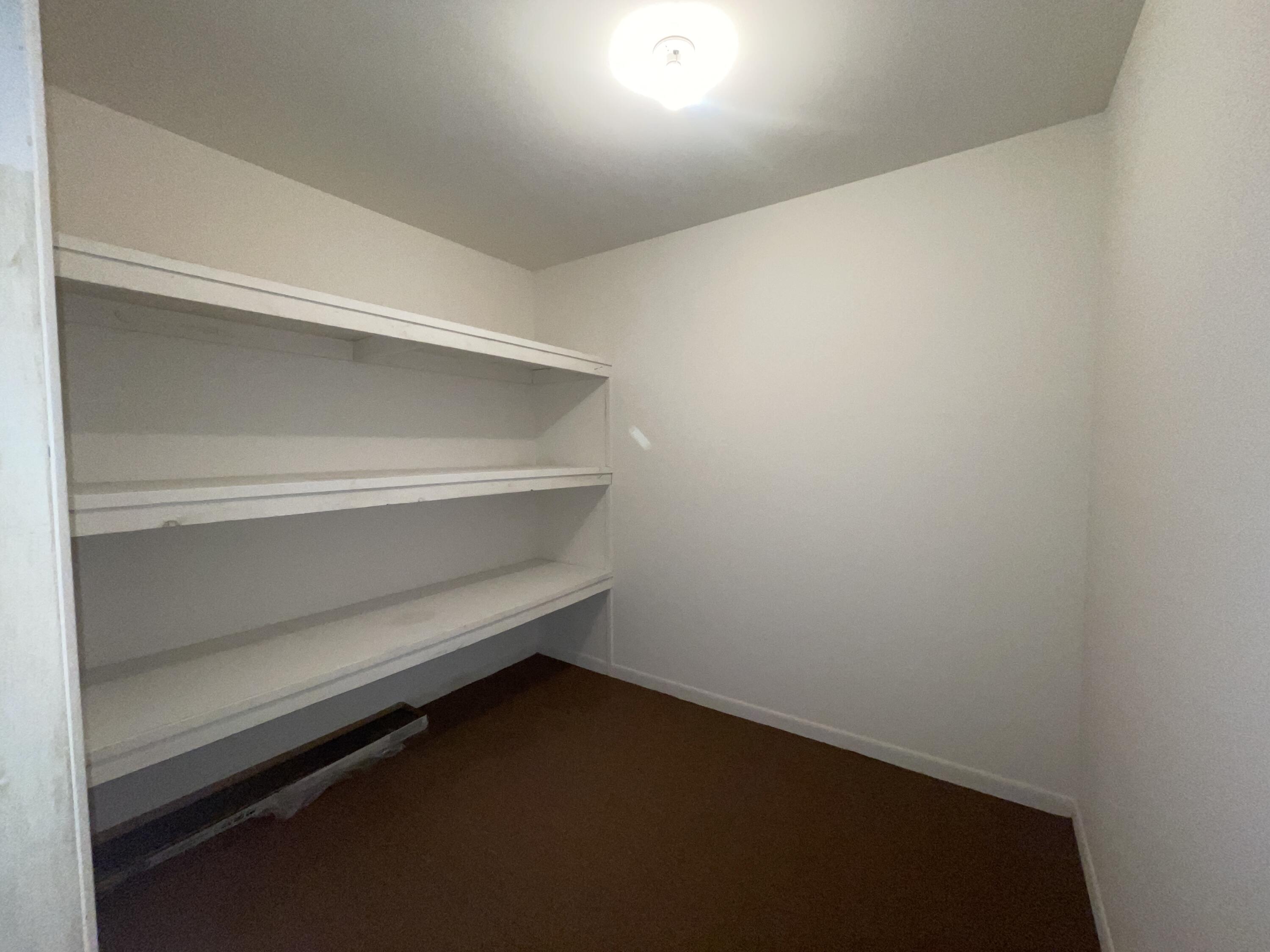 2049 45th Street Unit: 208