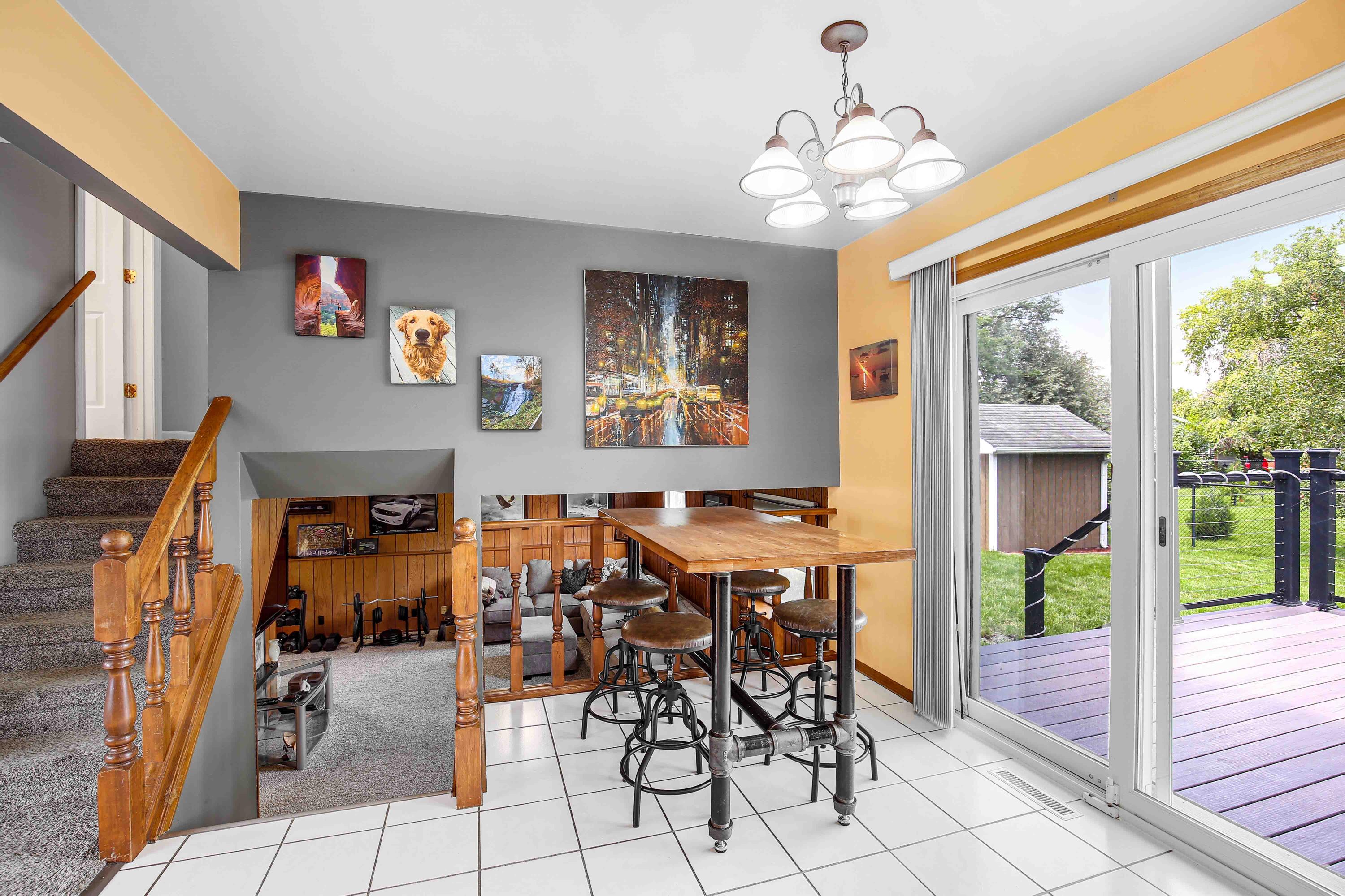 6912 W 86th Place