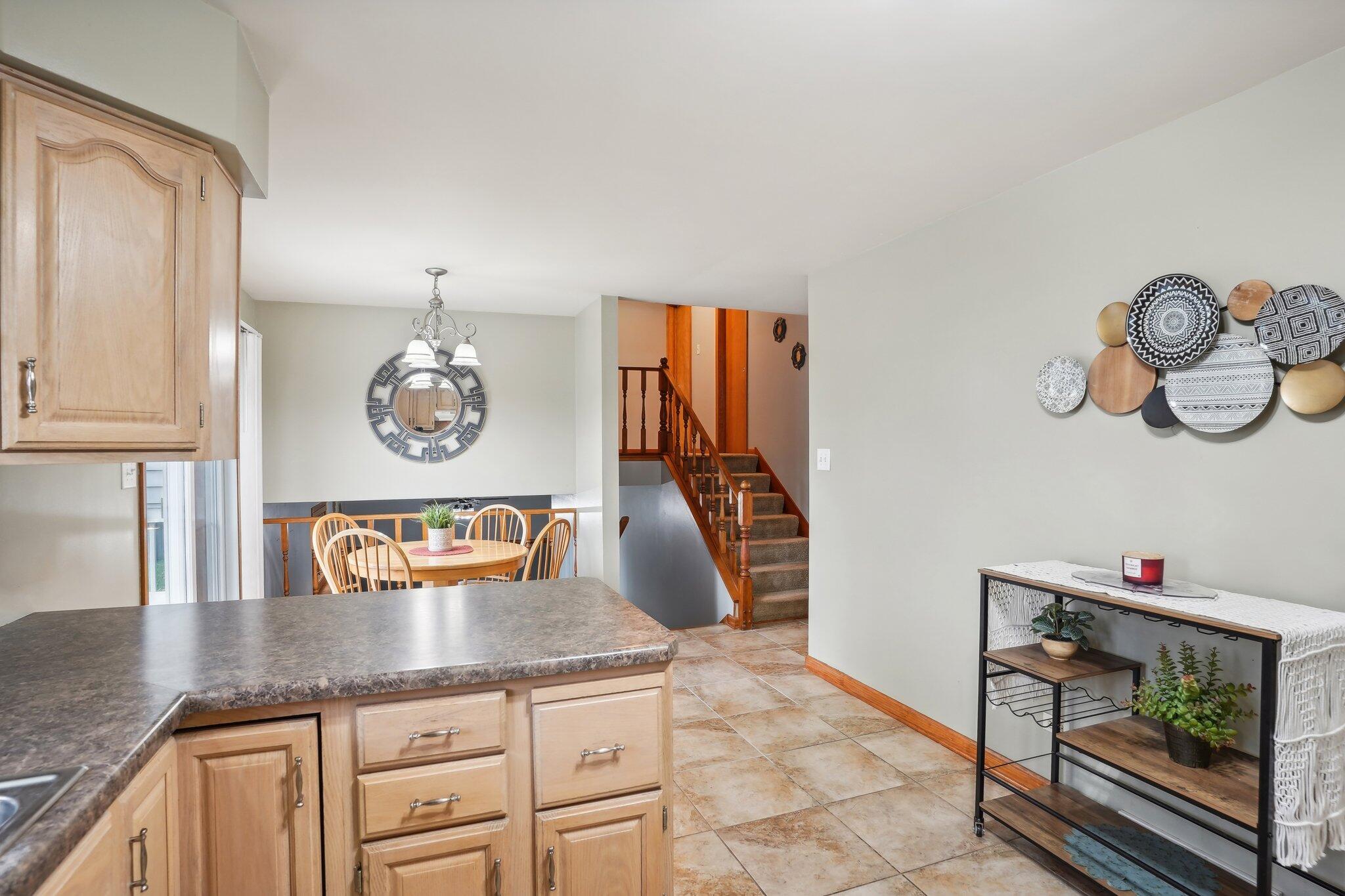 6888 W 86th Place
