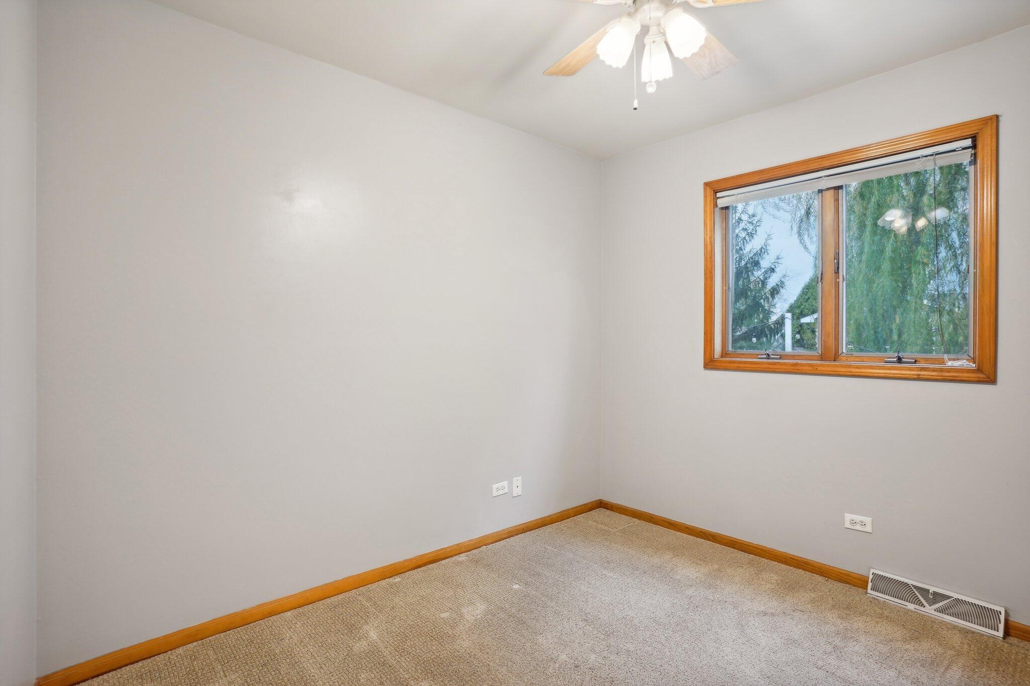 6888 W 86th Place