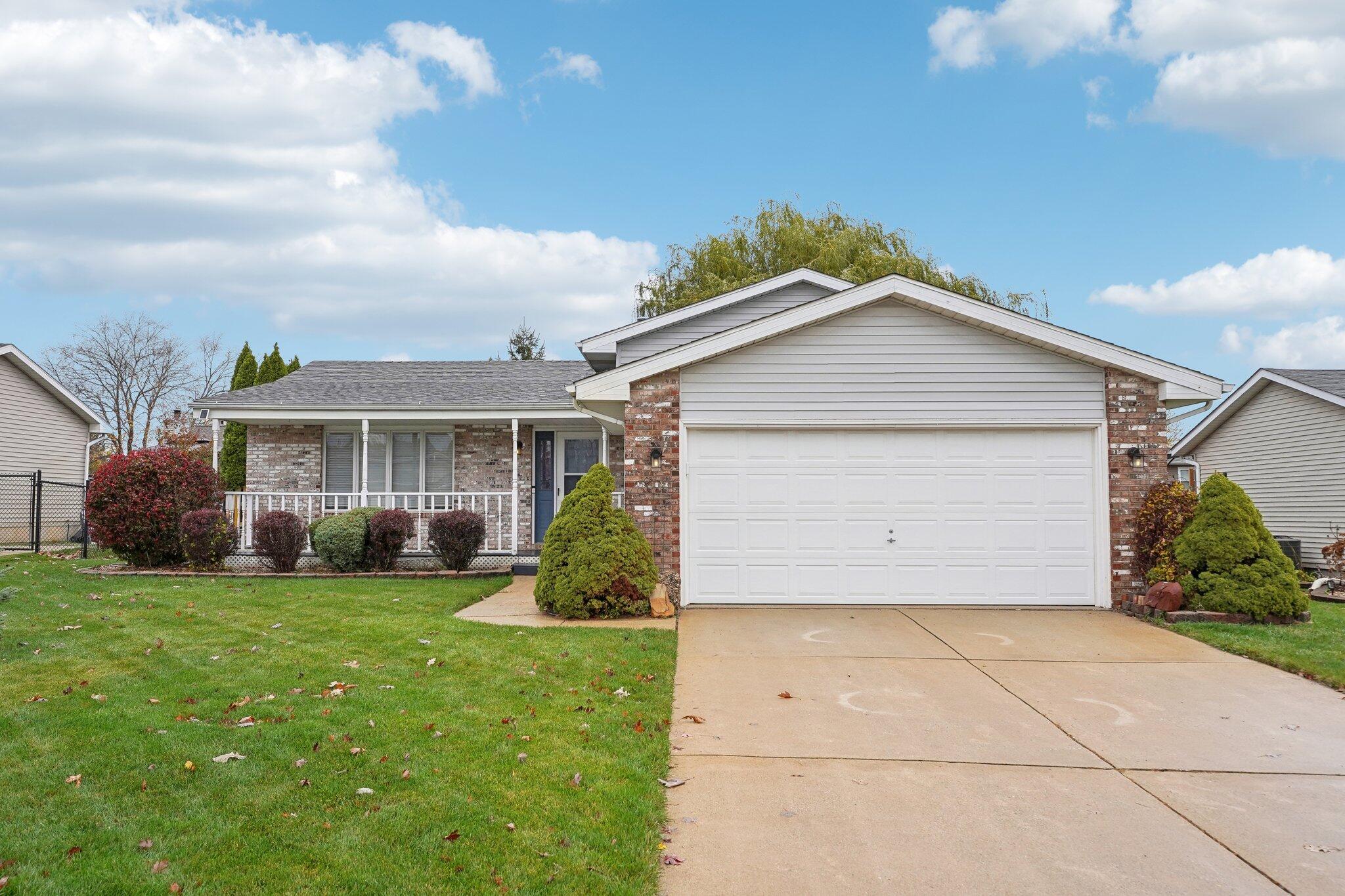 6888 W 86th Place