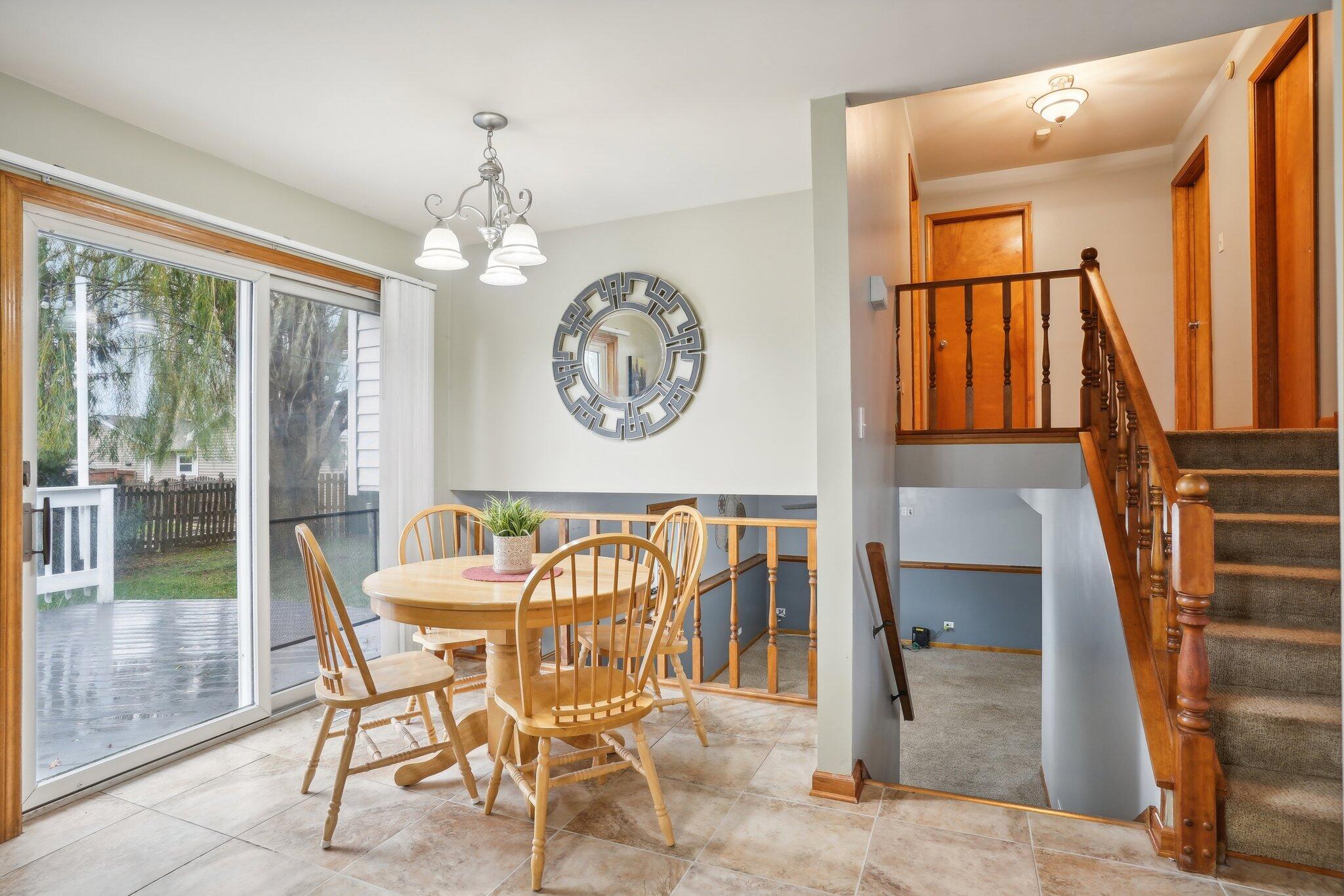 6888 W 86th Place