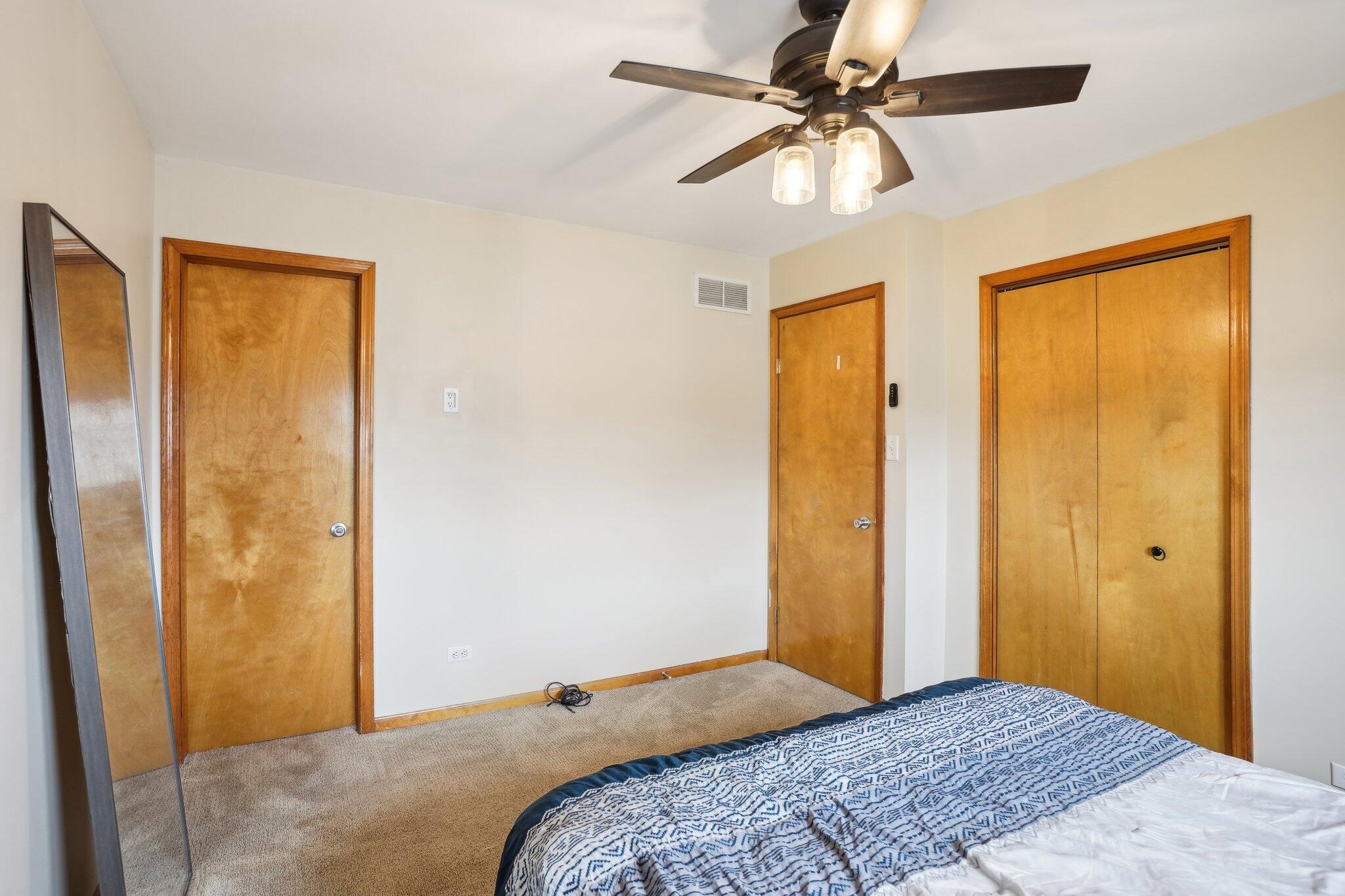 6888 W 86th Place