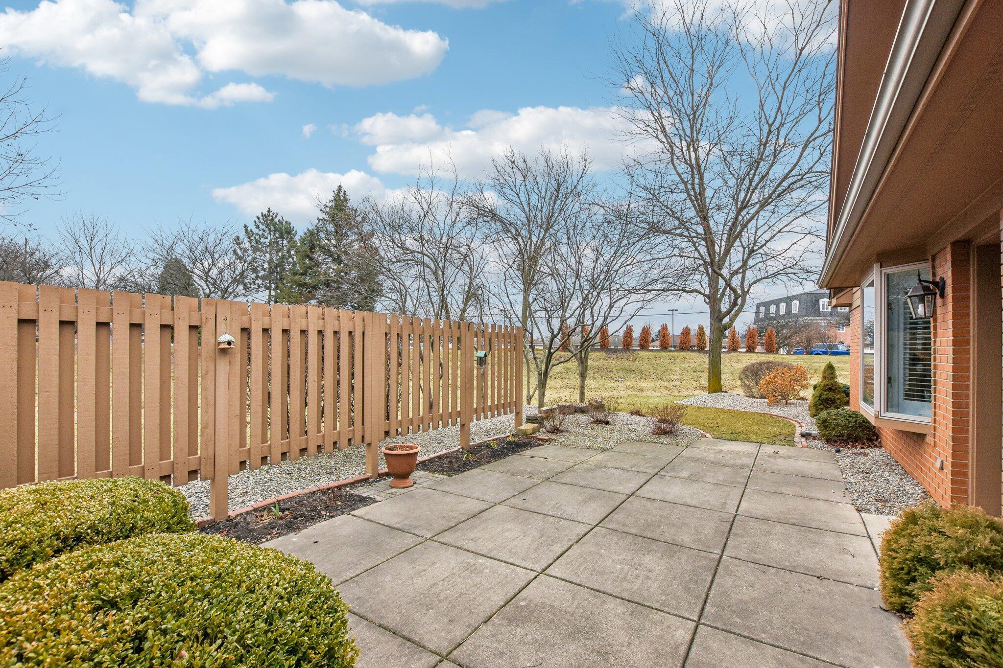 924 Cornwallis Lane