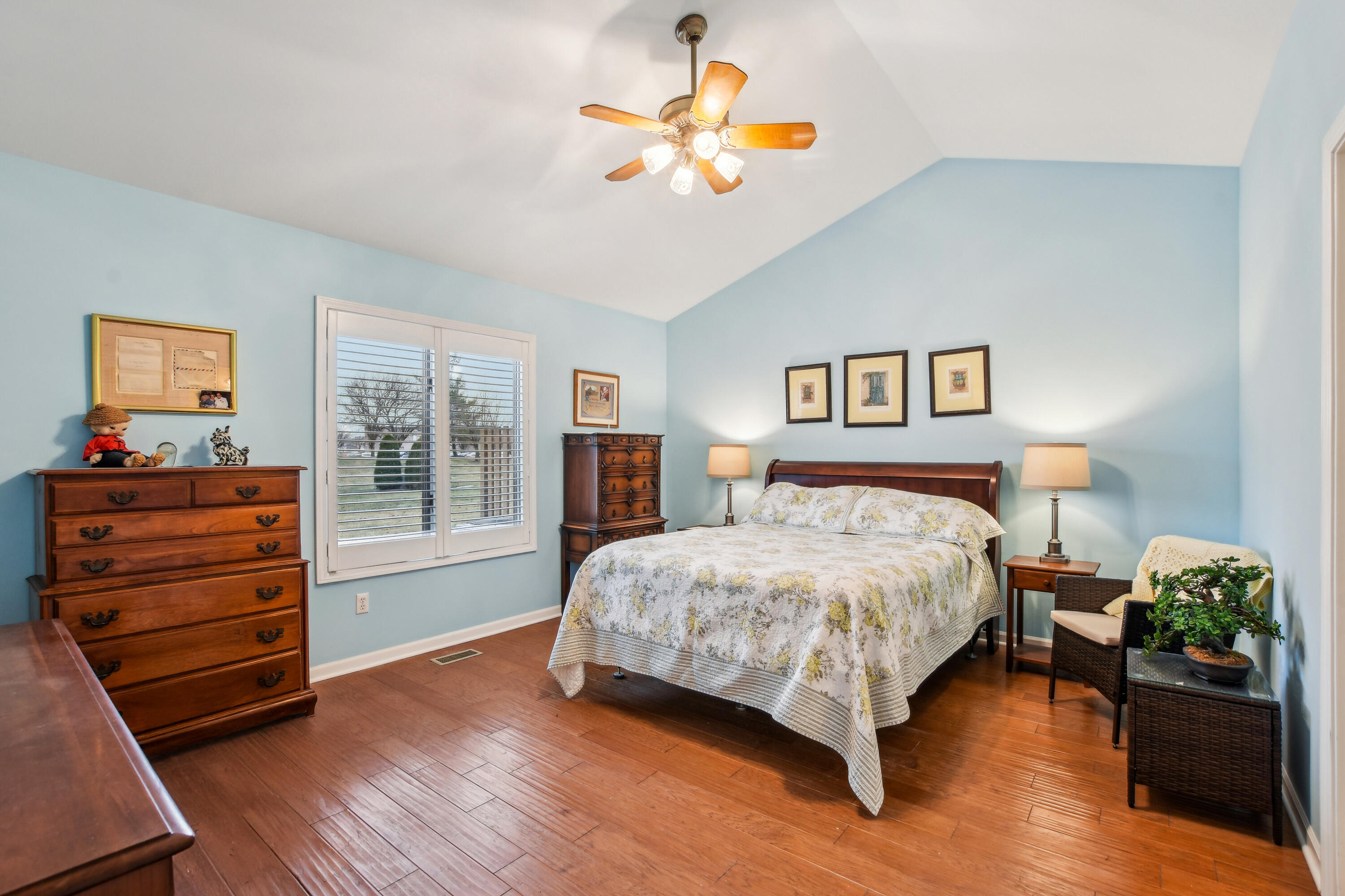 924 Cornwallis Lane